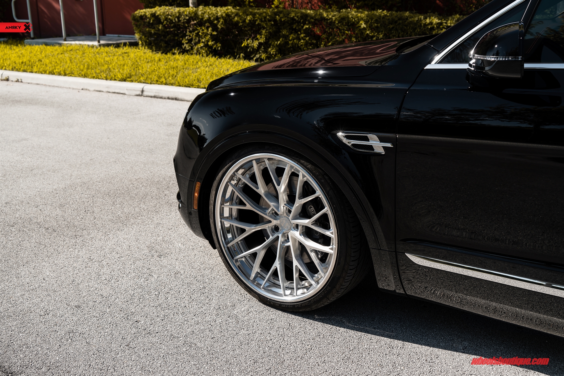 ANRKY AN30 | Bentley Bentayga