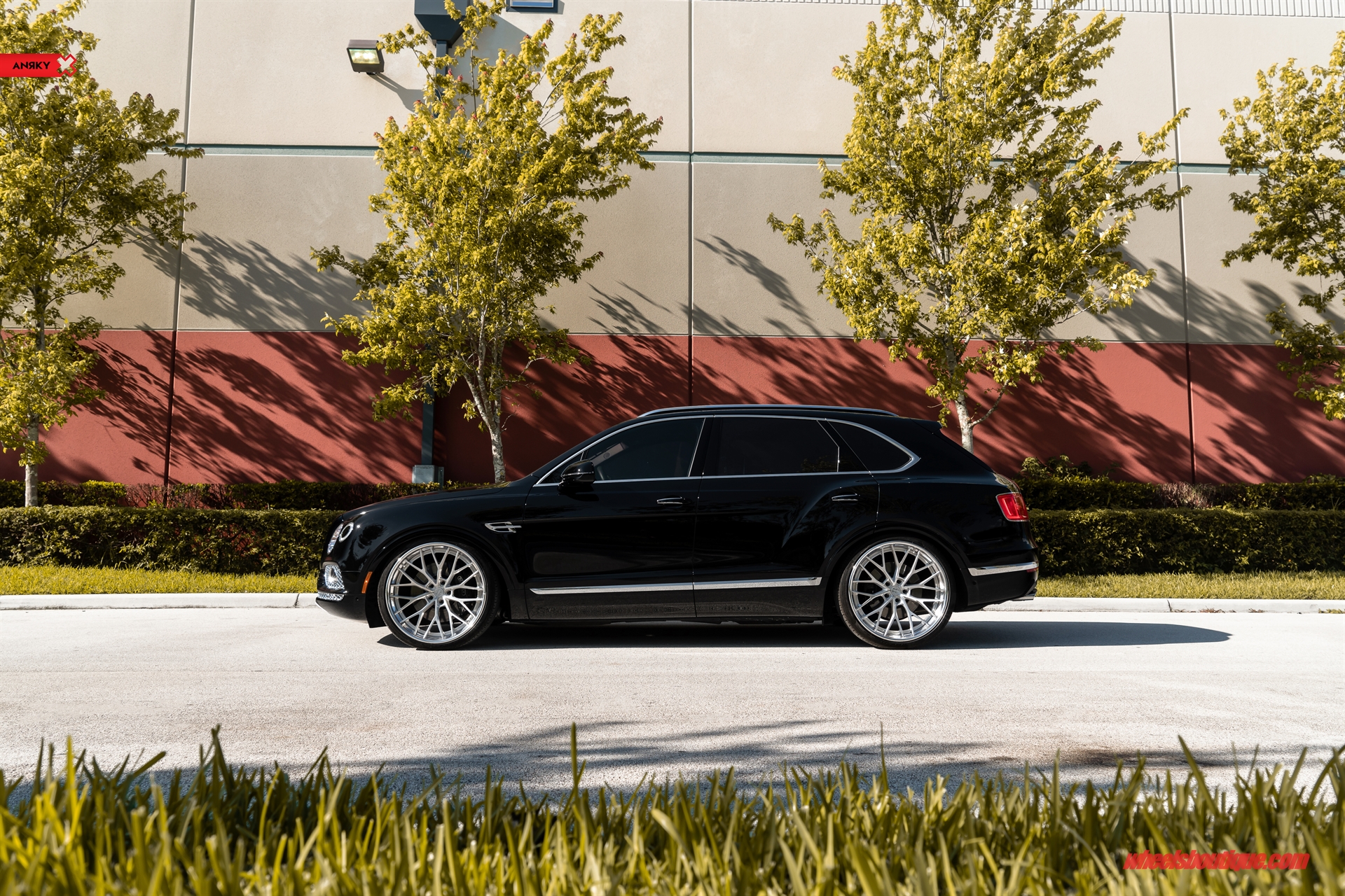 ANRKY AN30 | Bentley Bentayga