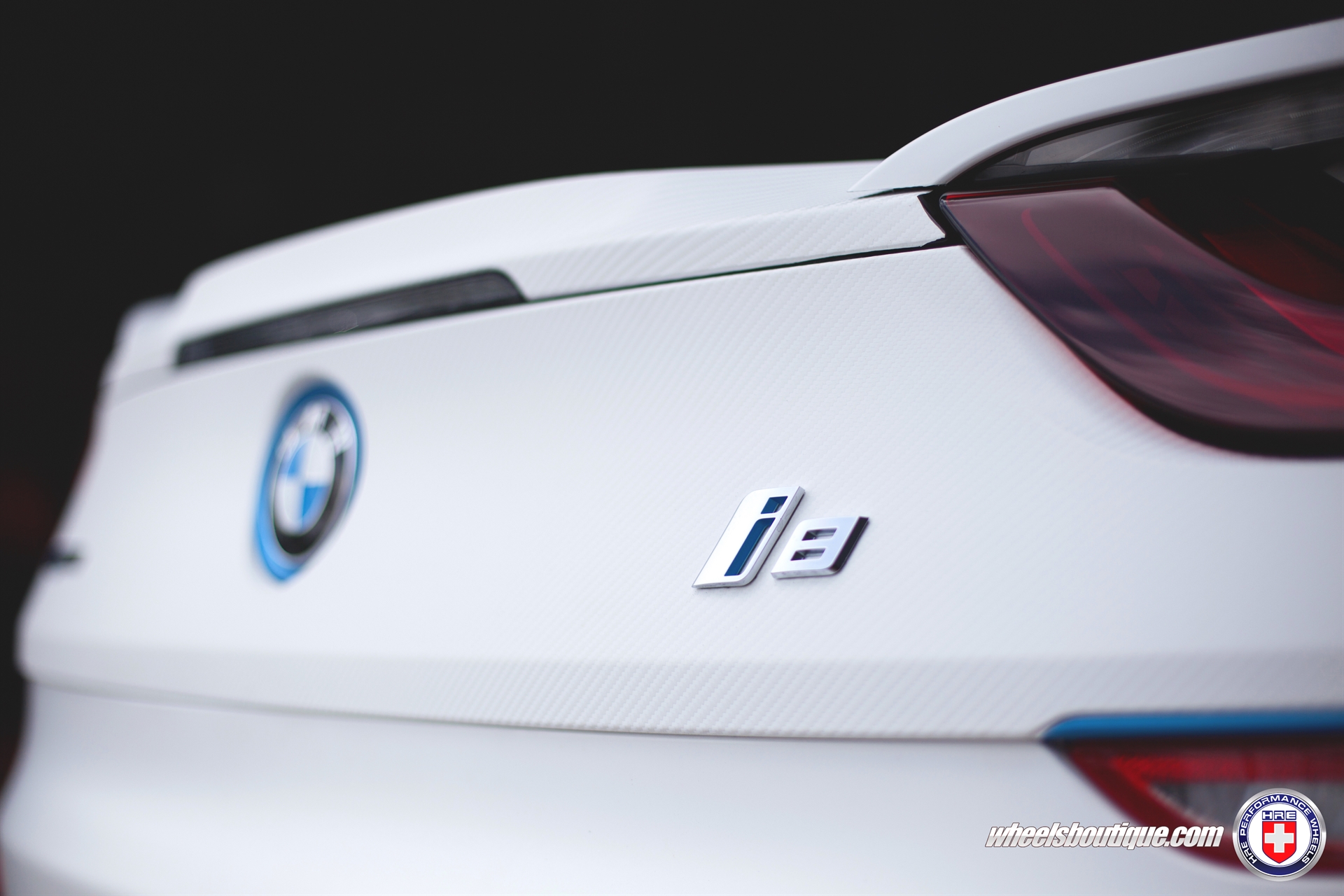 HRE P101 | BMW i8 White Carbon