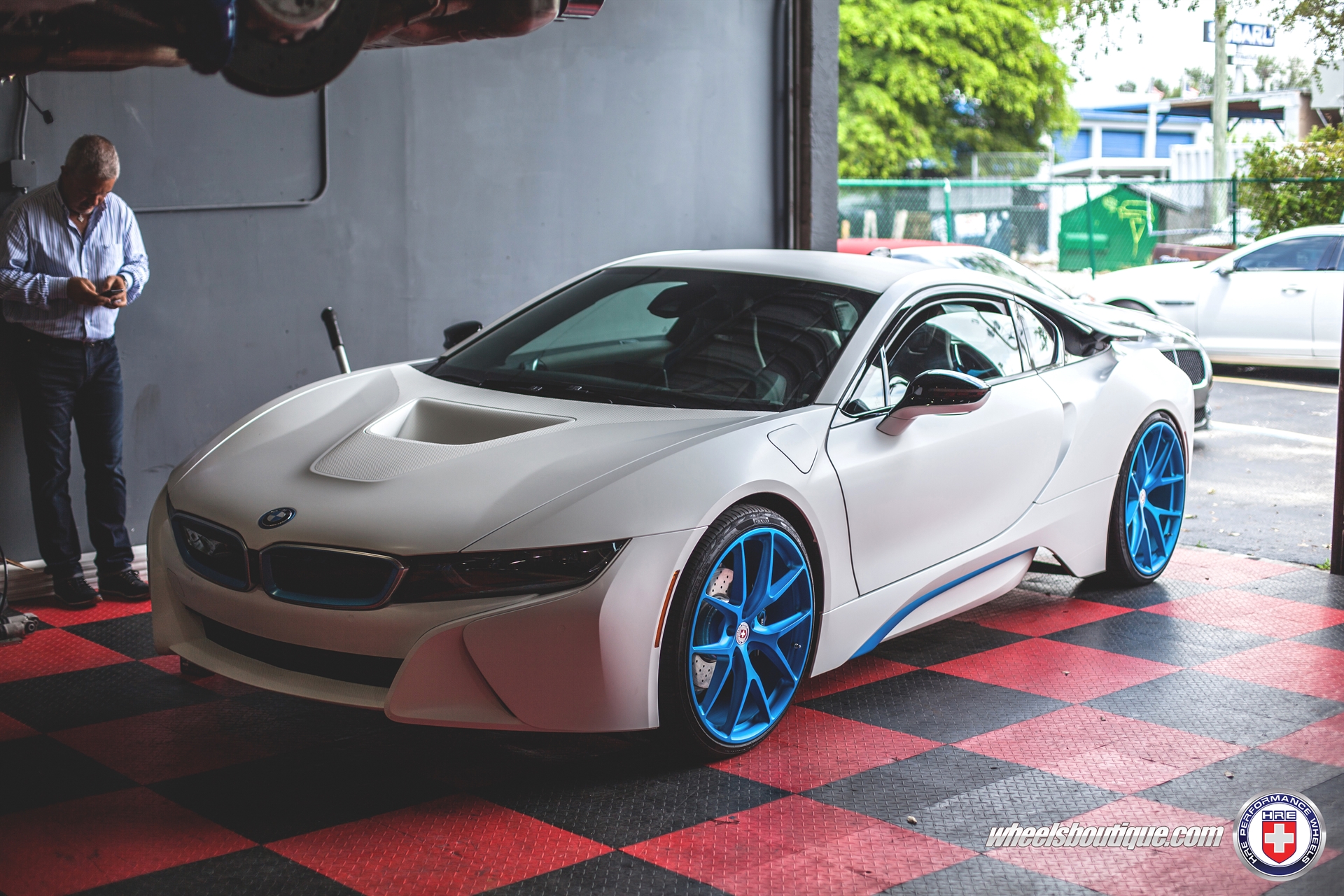 HRE P101 | BMW i8 White Carbon
