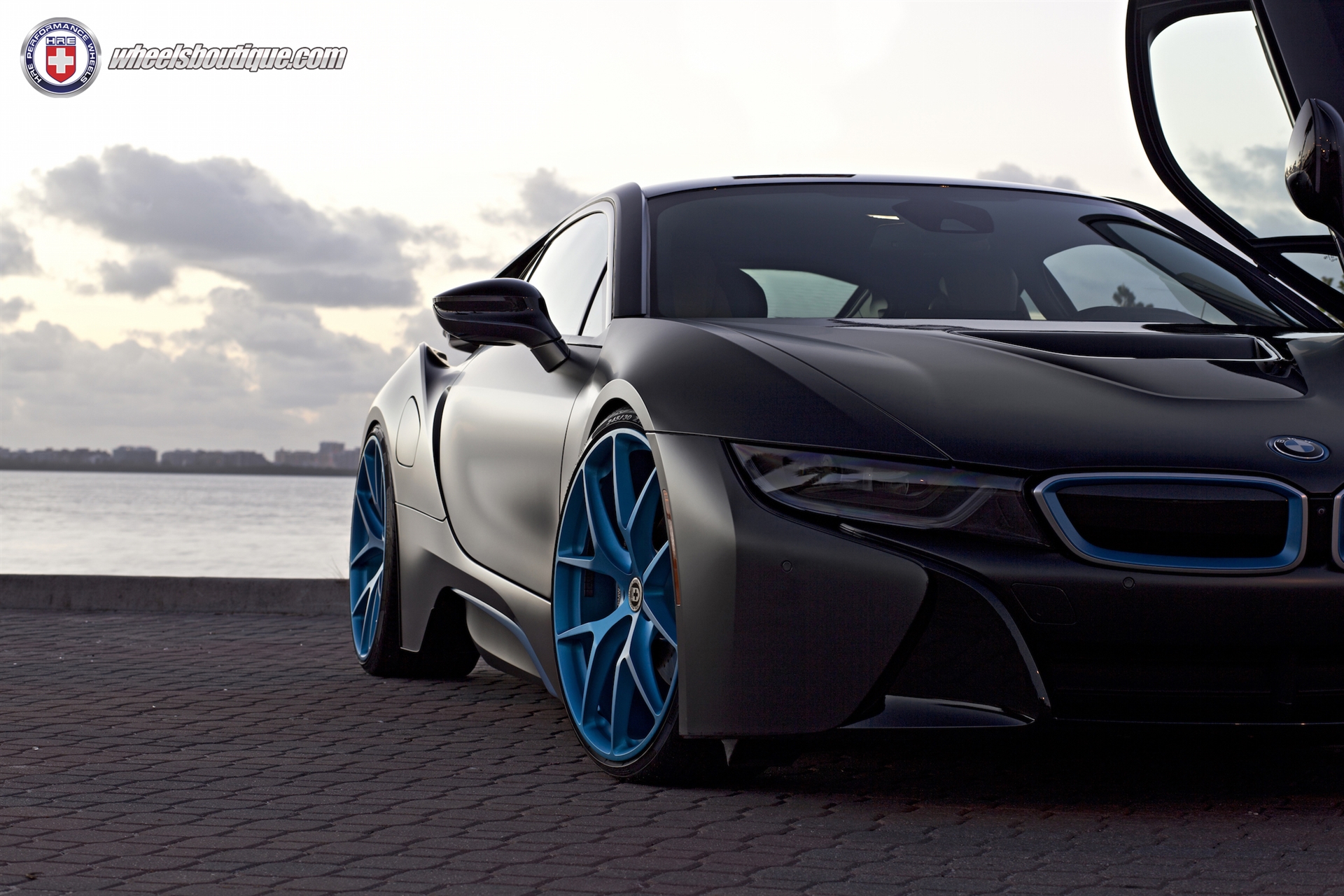 HRE P101 | BMW i8