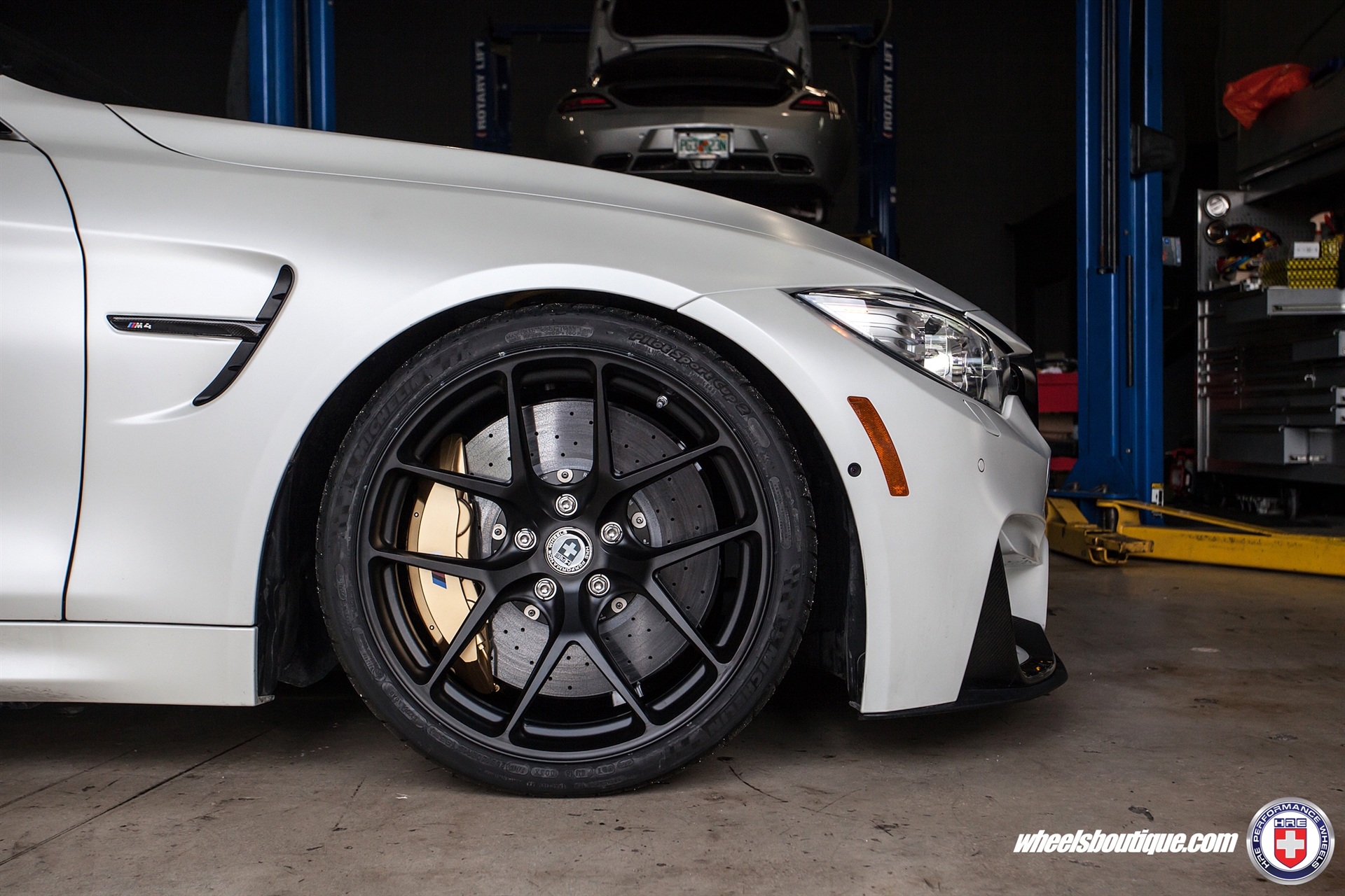 HRE R101+Akrapovic | BMW M4