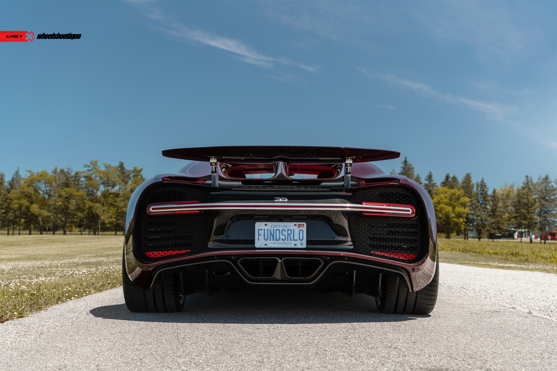 Bugatti Chiron | on ANRKY AN11 | Brushed Clear Center + Polished Clear Windows