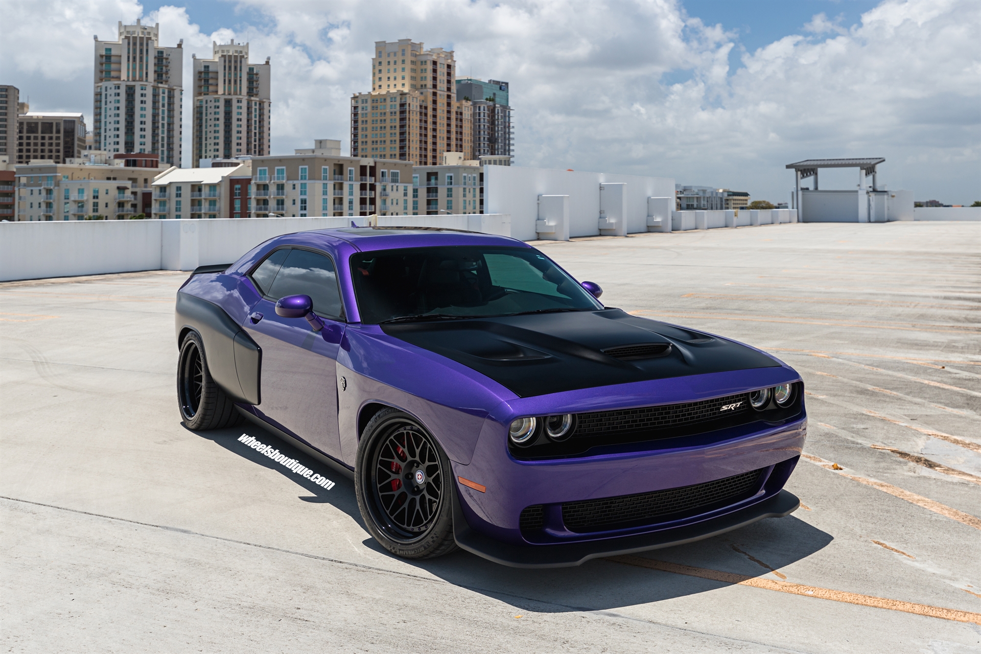 HRE Classic 300 | Dodge Challenger Hellcat (Widebody)