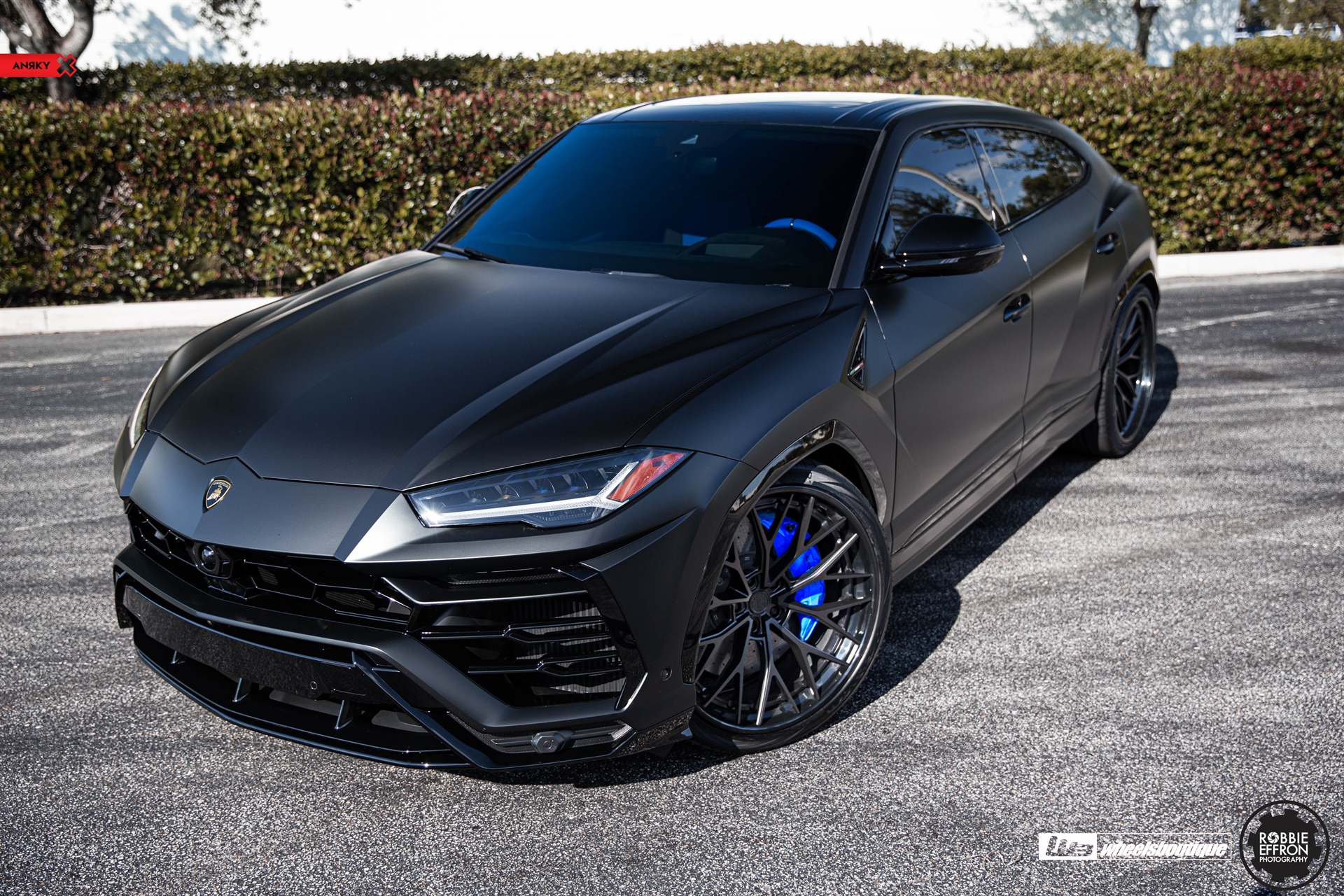 ANRKY AN30 | Black Lamborghini Urus
