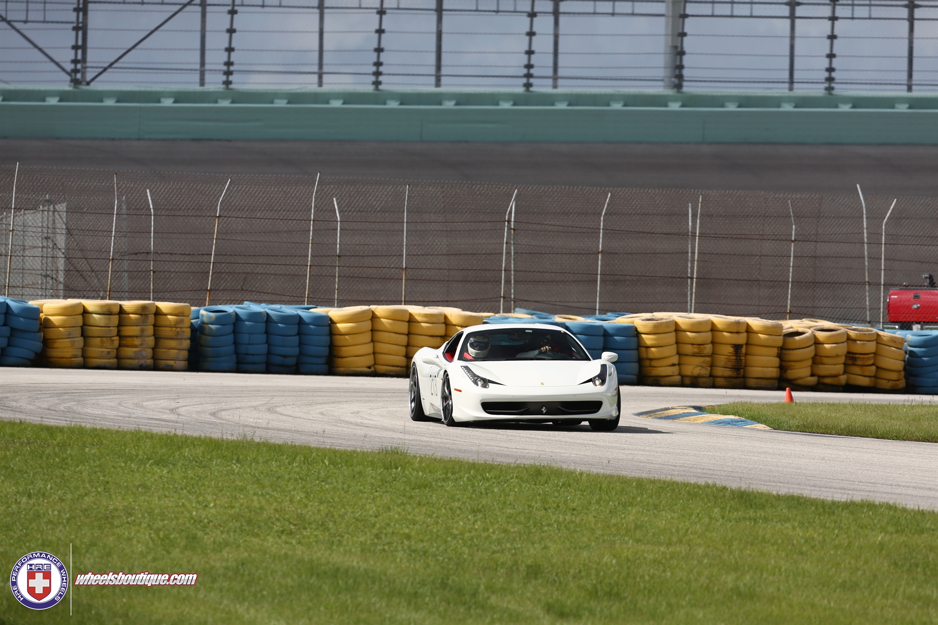 HRE S101 at the Track | Ferrari 458