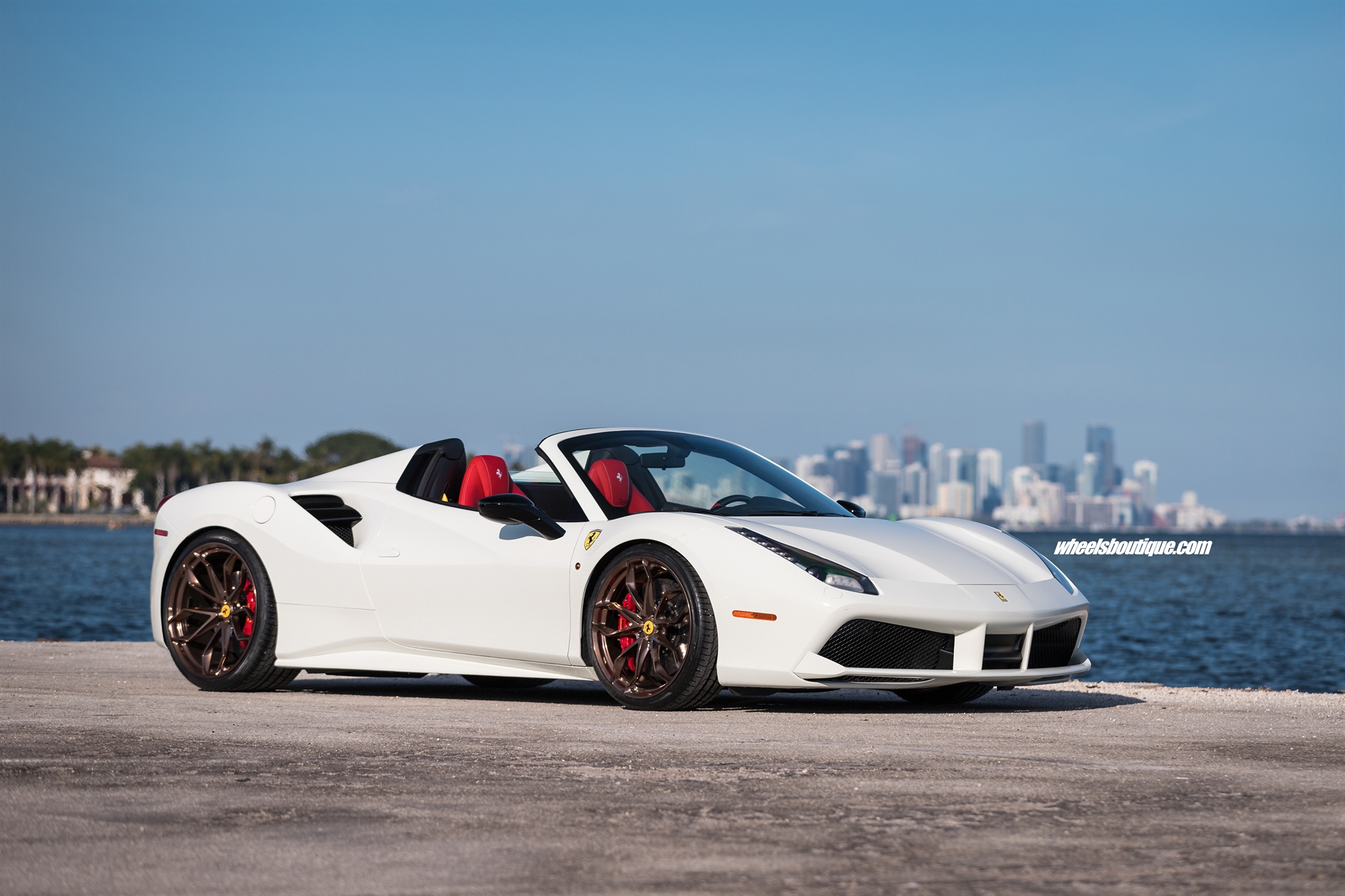 Ferrari 488 Spyder | Bianco Avus | on HRE P201 | Polished Bronze