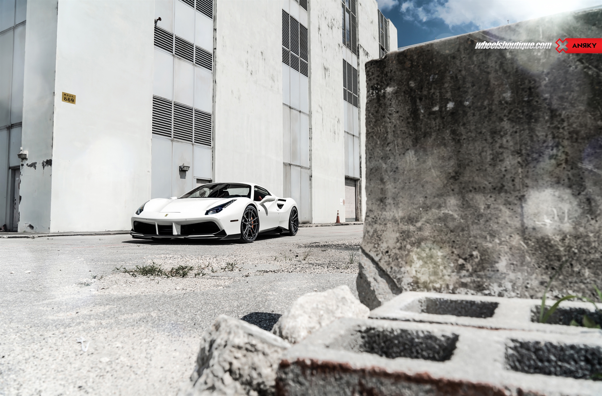 Ferrari 488 Spider | Bianco Avus | on ANRKY AN34 | Satin Black