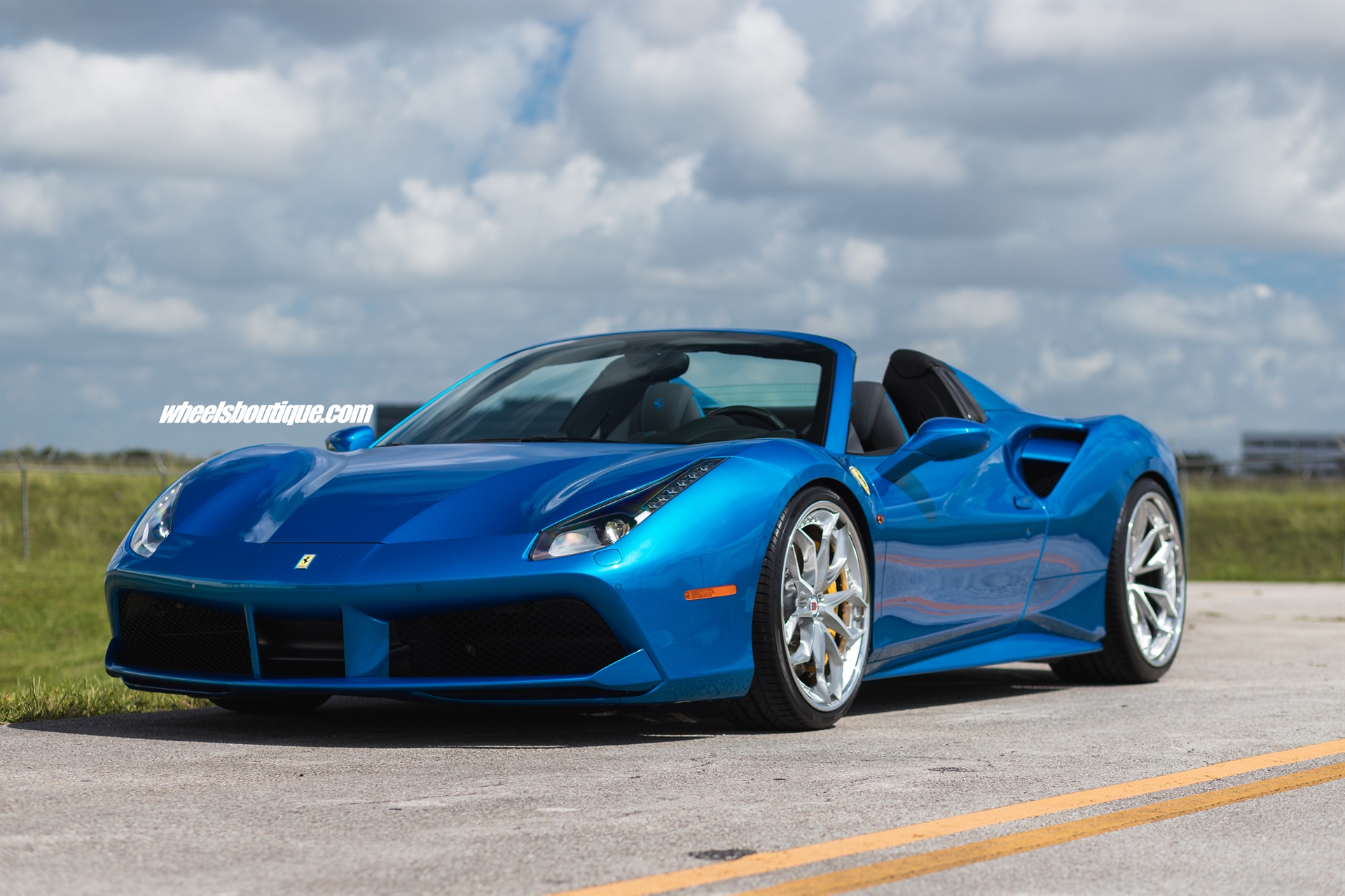 Ferrari 488 Spider | Blu Corza | on HRE S201 | Brushed Clear