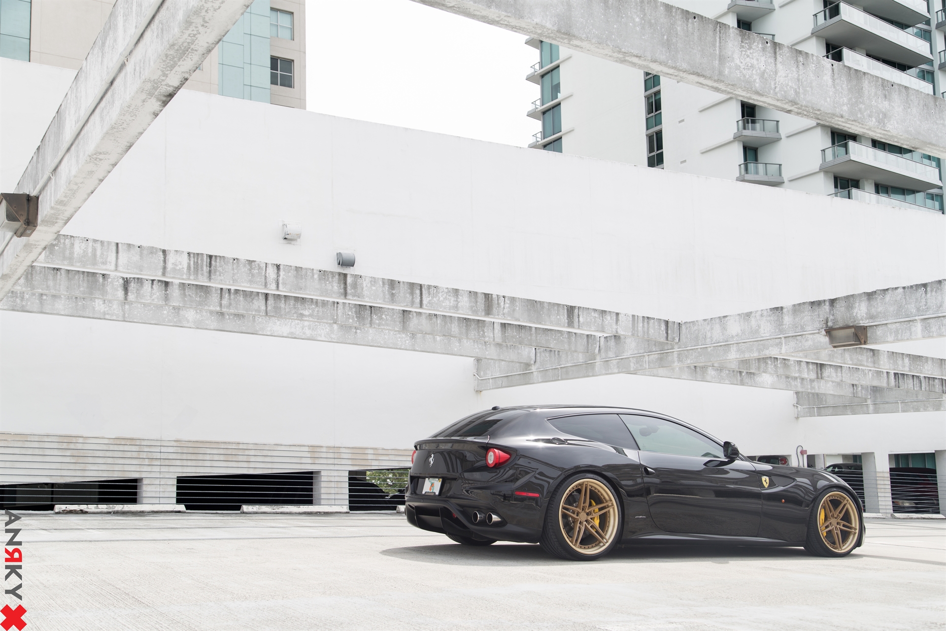 ANRKY AN37 | Ferrari FF