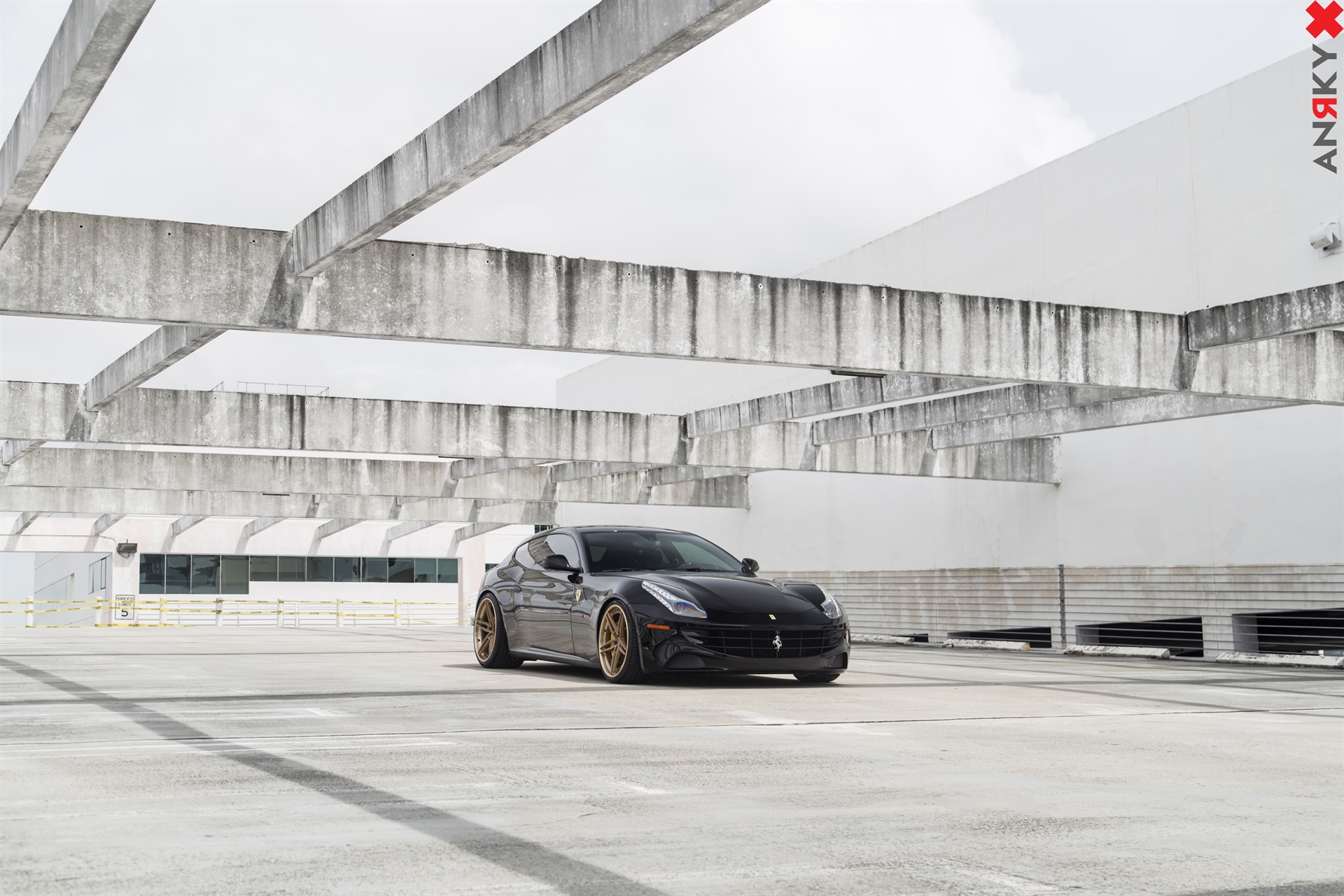 ANRKY AN37 | Ferrari FF