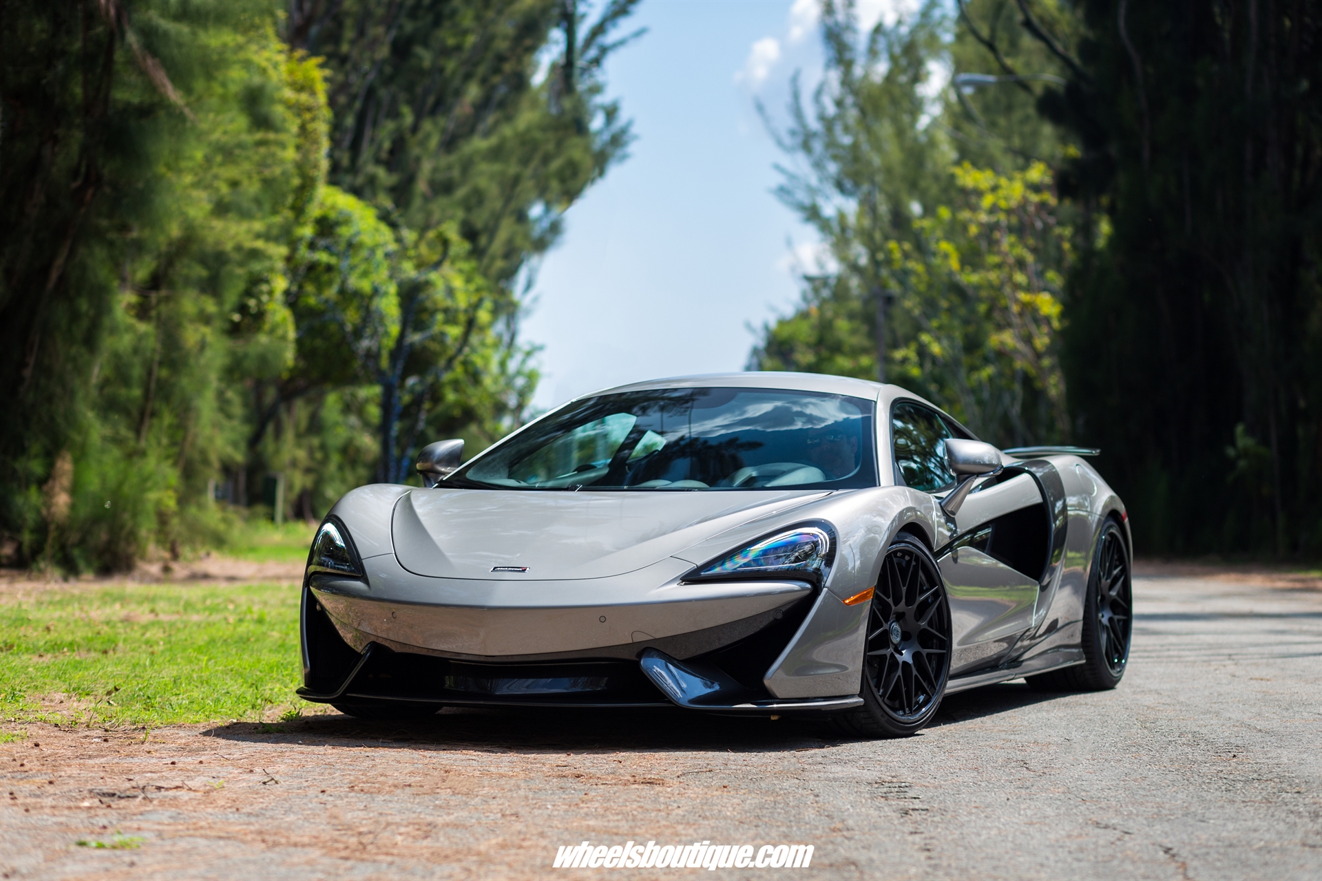 HRE RS100 w/ Full Novitec Kit | McLaren 570S