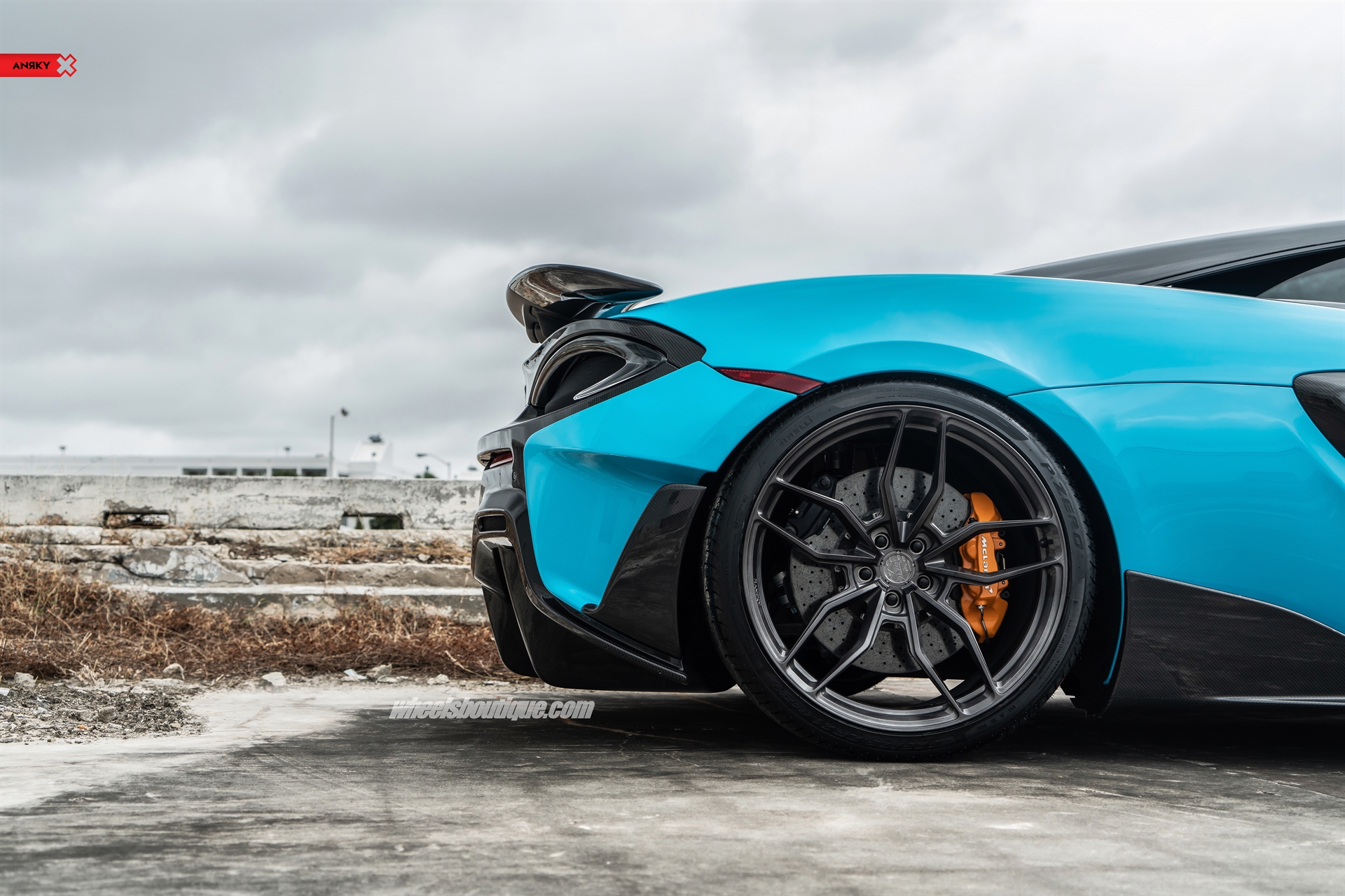 ANRKY AN11 | McLaren 600LT Miami Blue