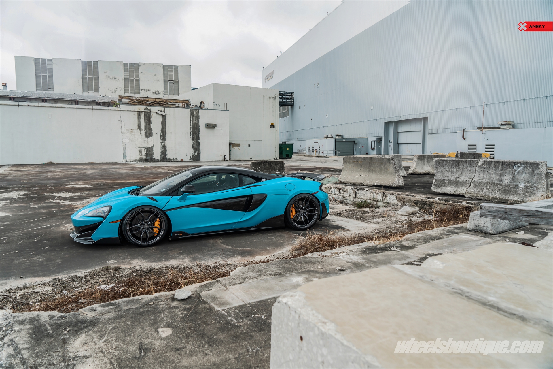 ANRKY AN11 | McLaren 600LT Miami Blue