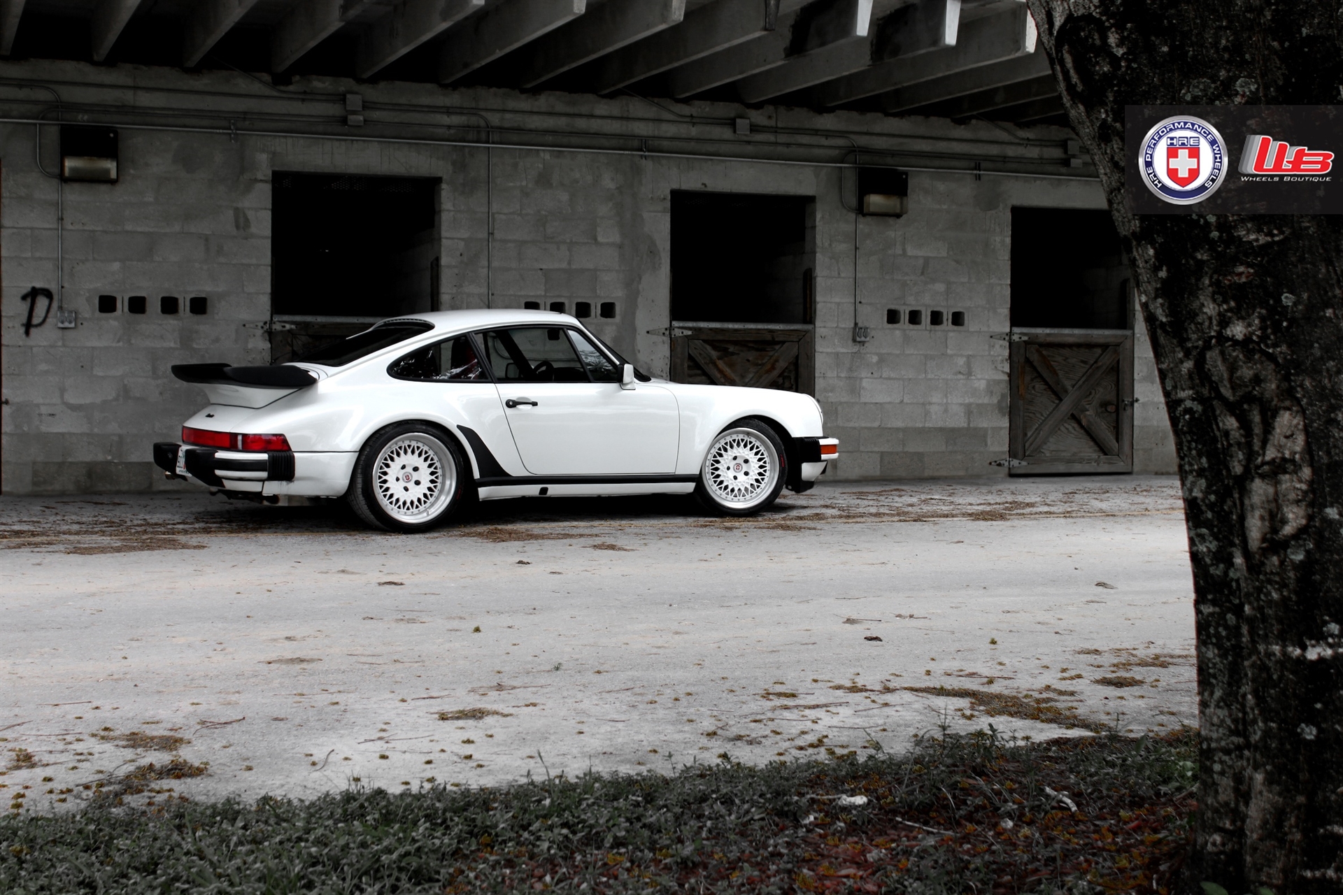 PORSCHE 930 TURBO ON HRE 501