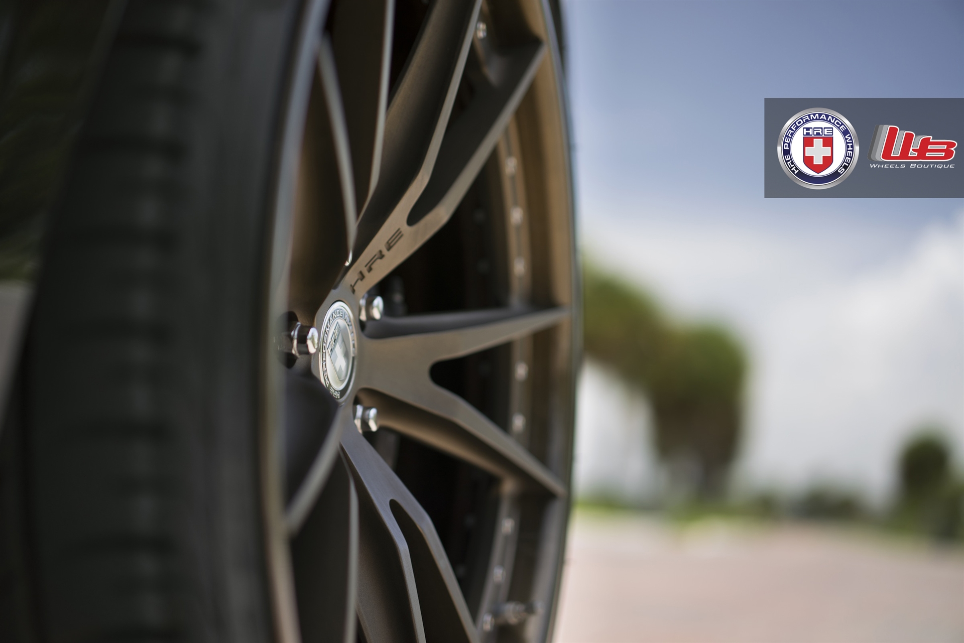 HRE S104 | Tesla Model S P85+