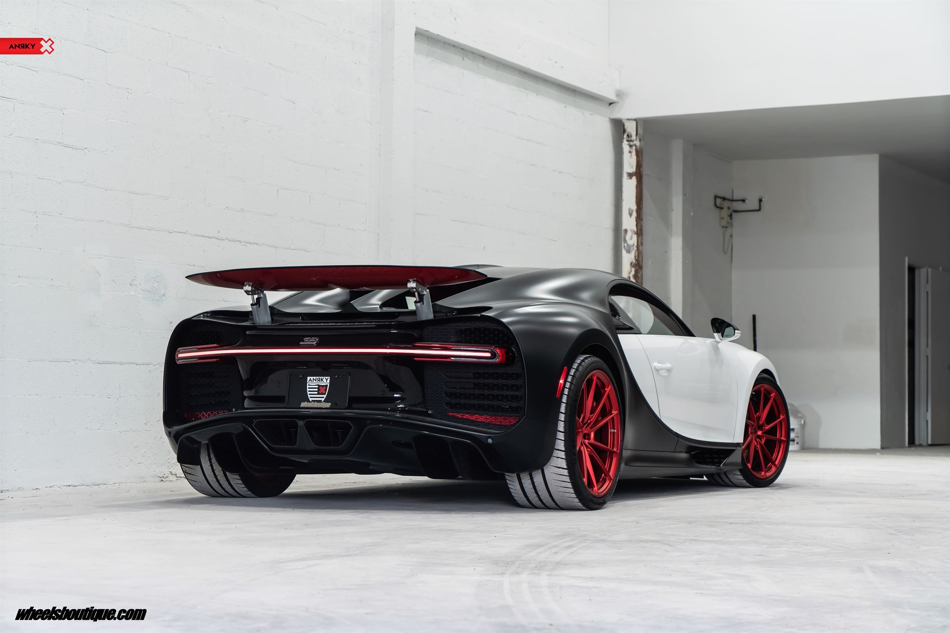 Bugatti Chiron | on ANRKY AN13 | Frozen Polished Red