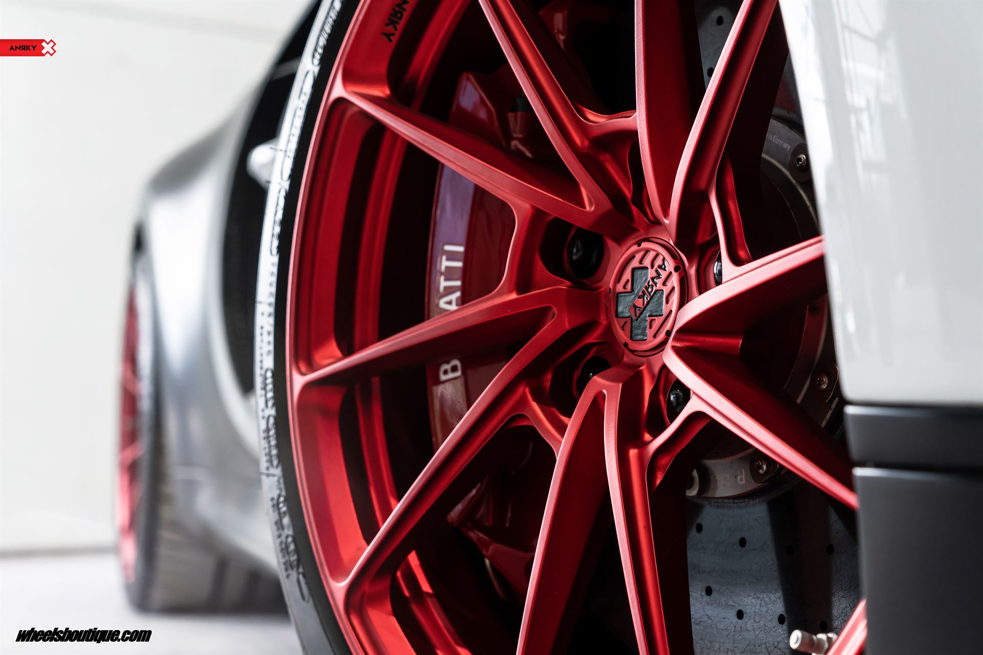 Bugatti Chiron | on ANRKY AN13 | Frozen Polished Red