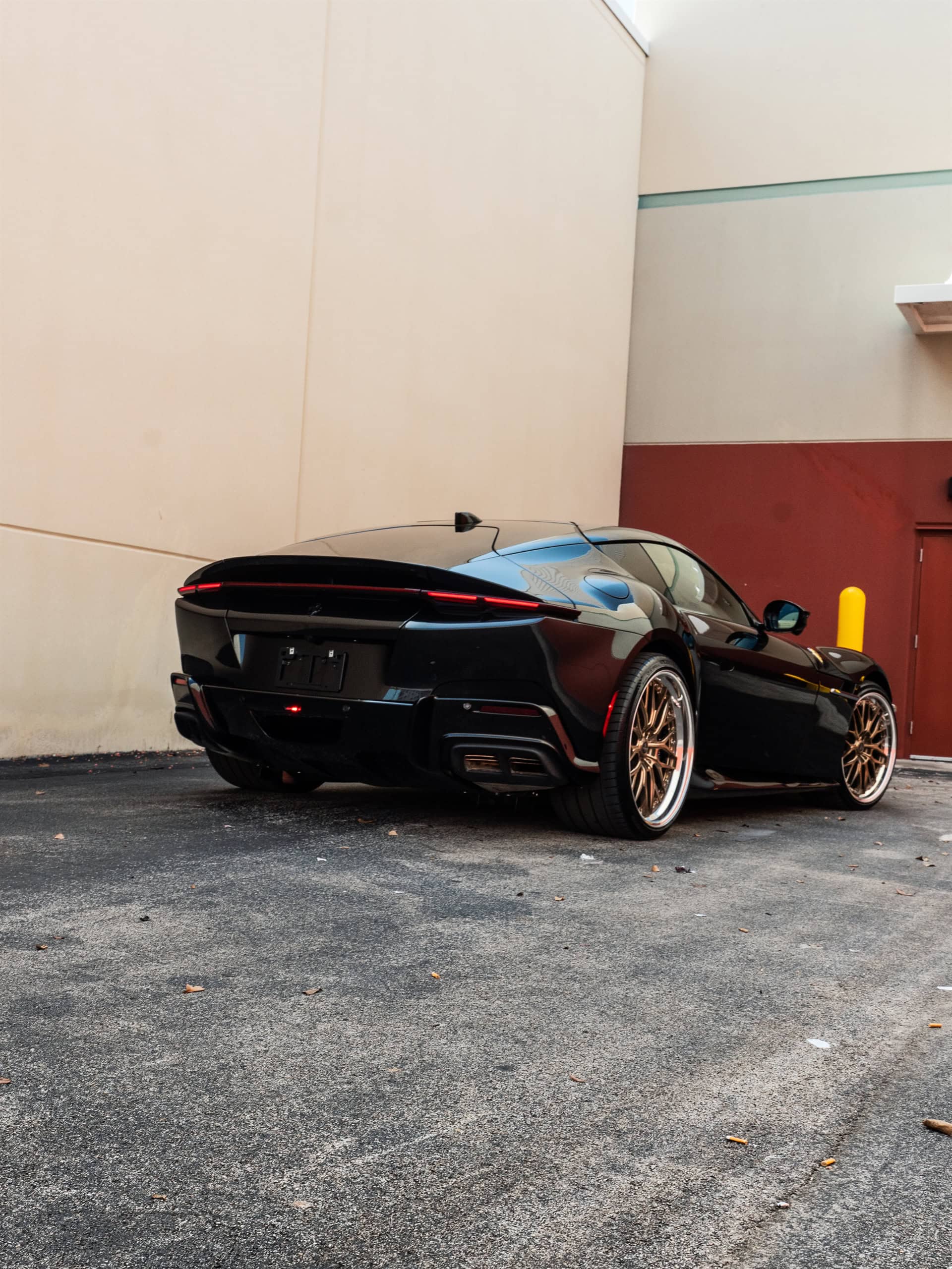 Photo 27 of Ferrari 12 Cilindri | Nero Daytona | on ANRKY RS1 | Mirror Polished Champagne