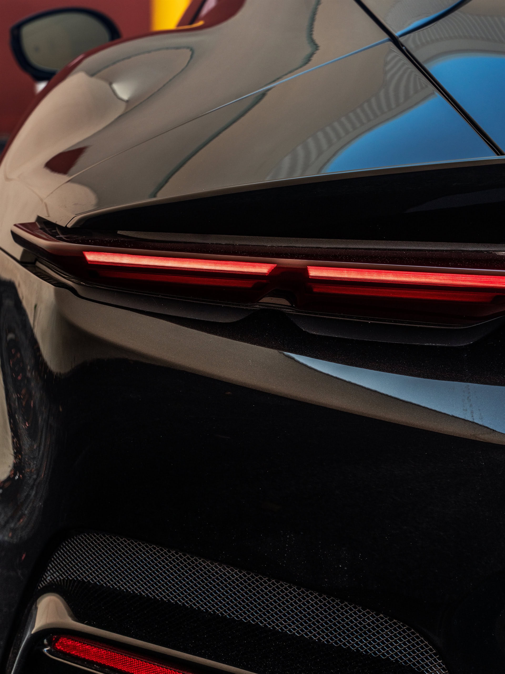 Photo 28 of Ferrari 12 Cilindri | Nero Daytona | on ANRKY RS1 | Mirror Polished Champagne