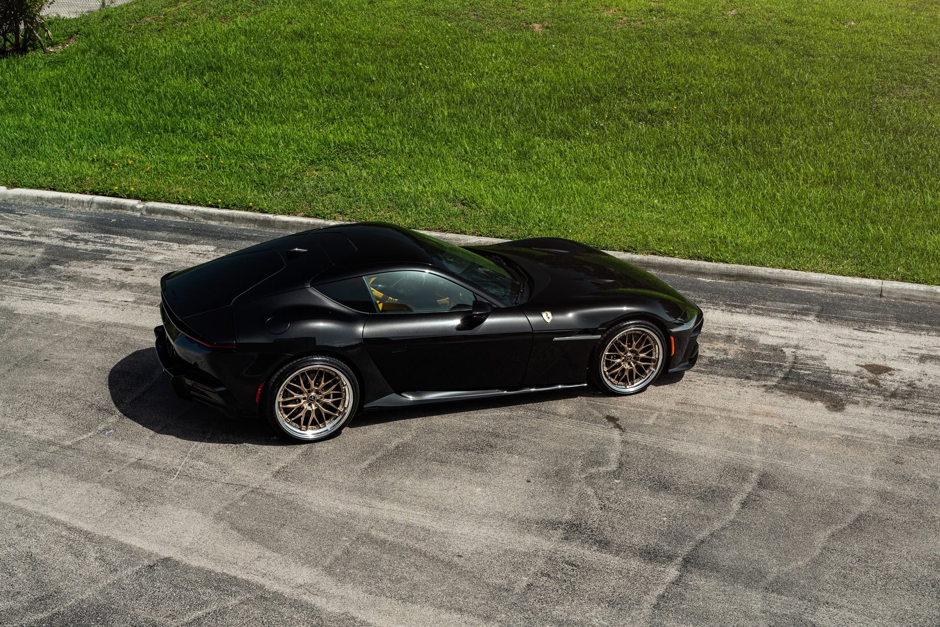 Photo 34 of Ferrari 12 Cilindri | Nero Daytona | on ANRKY RS1 | Mirror Polished Champagne