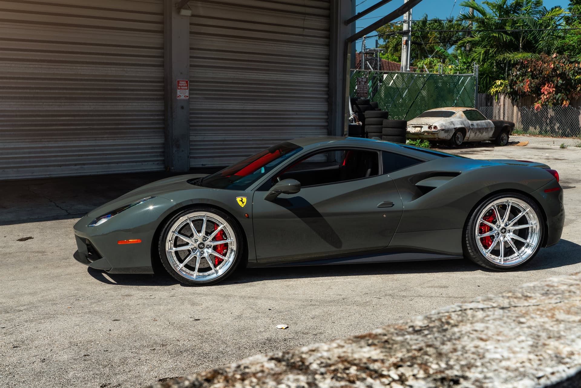 Ferrari 488 GTB | Grigio Medio | on HRE S104SC | Polished Clear