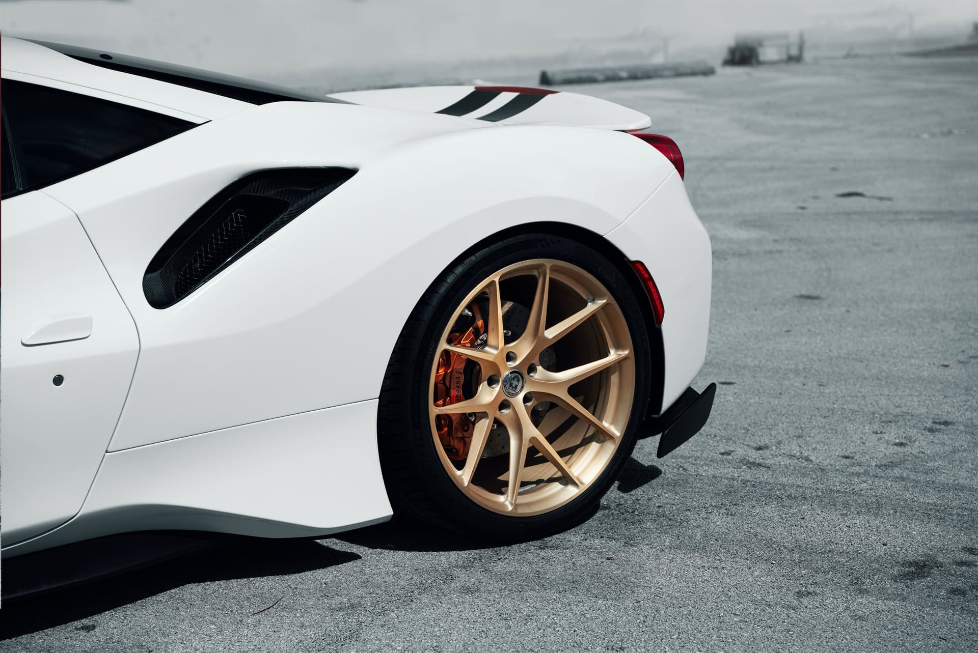 Ferrari 488 Pista | Bianco Avus | on HRE P101 | Frozen Brushed  Gold