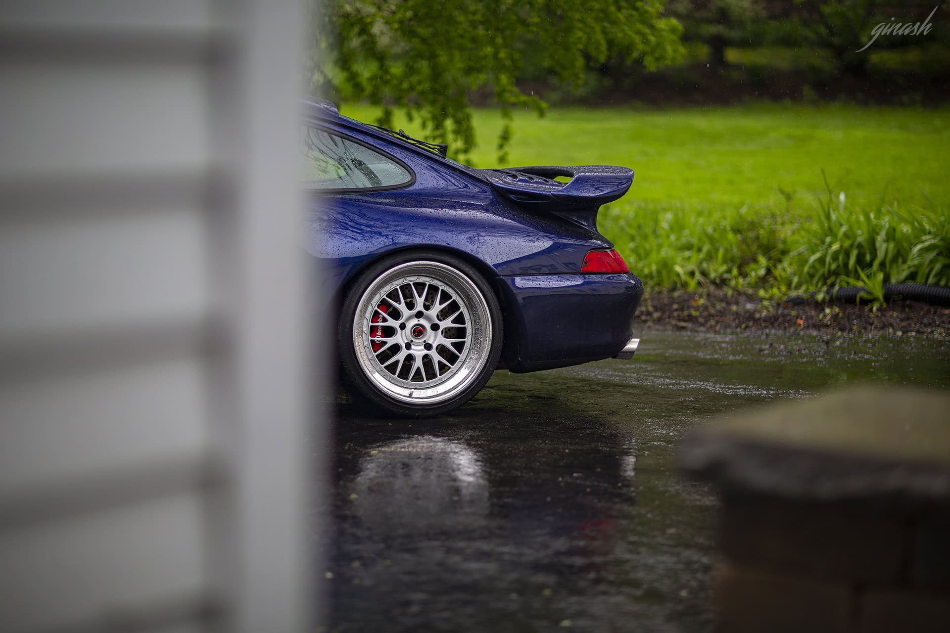 PORSCHE 993 C4S ON BBS E88