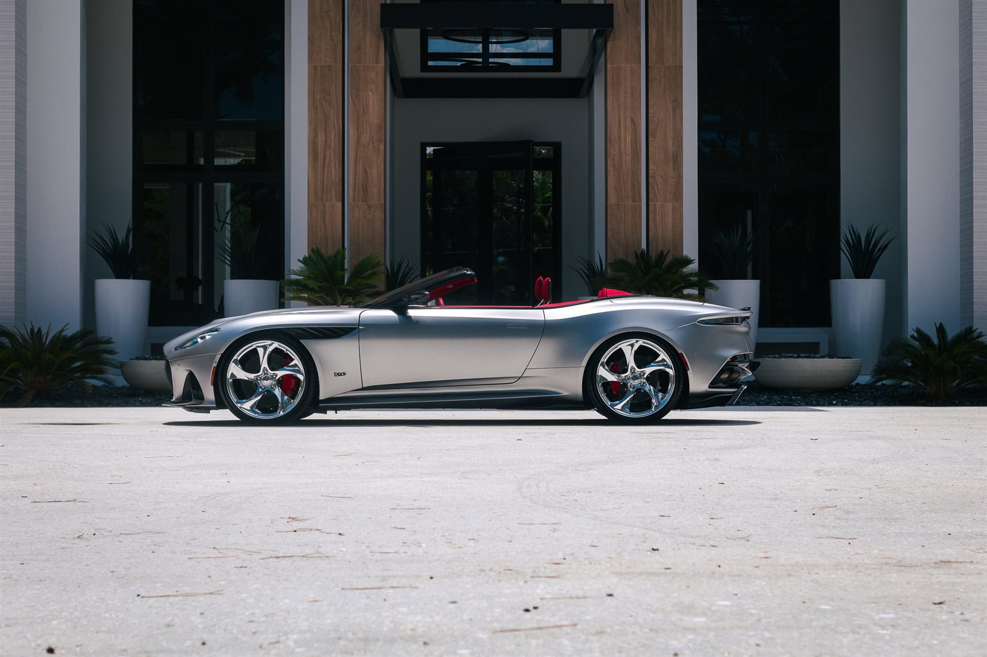 Photo 23 of Aston Martin DBS 770 Ultimae on HRE Wheels 522M