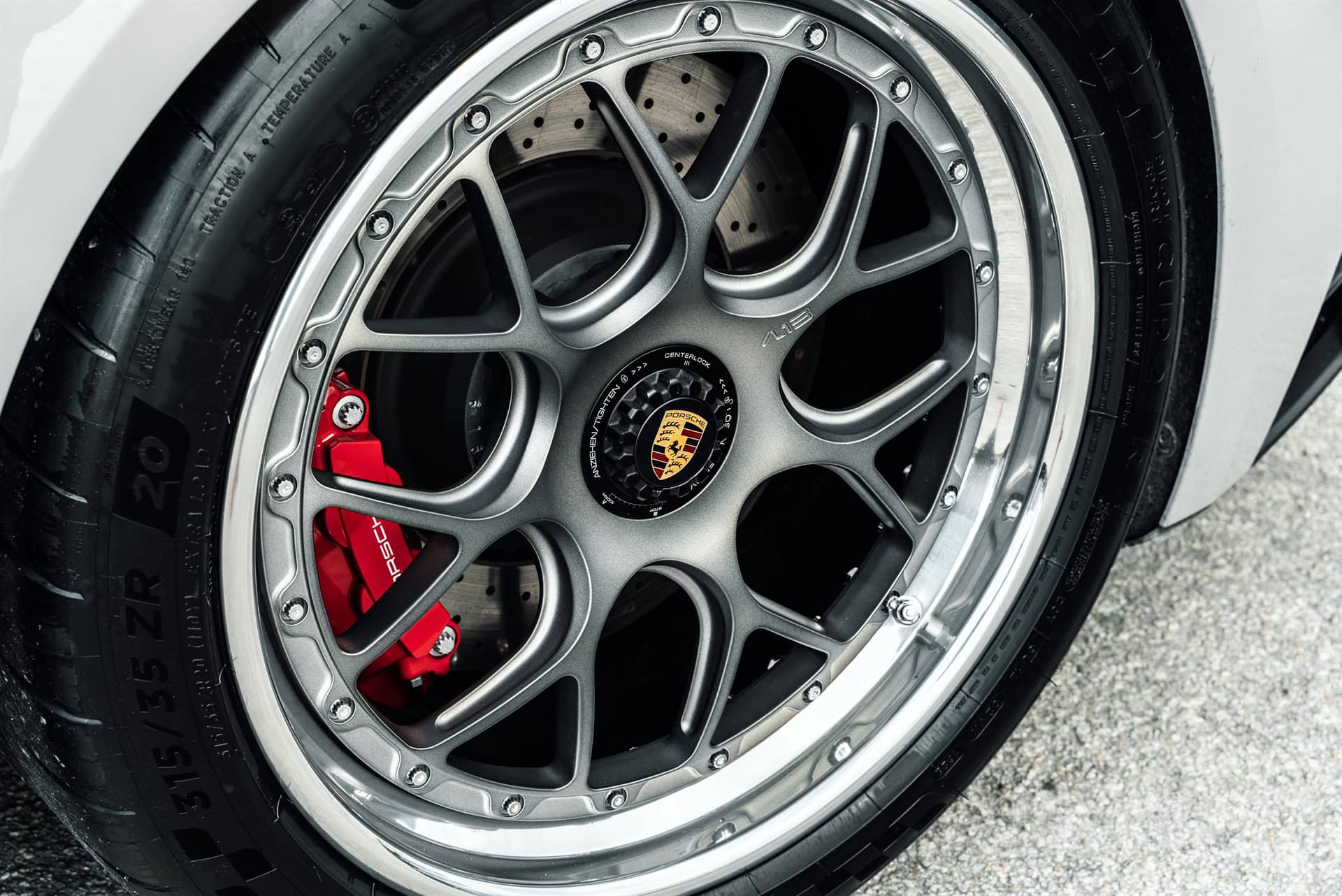 AL13 C007R | Porsche 992 GTS