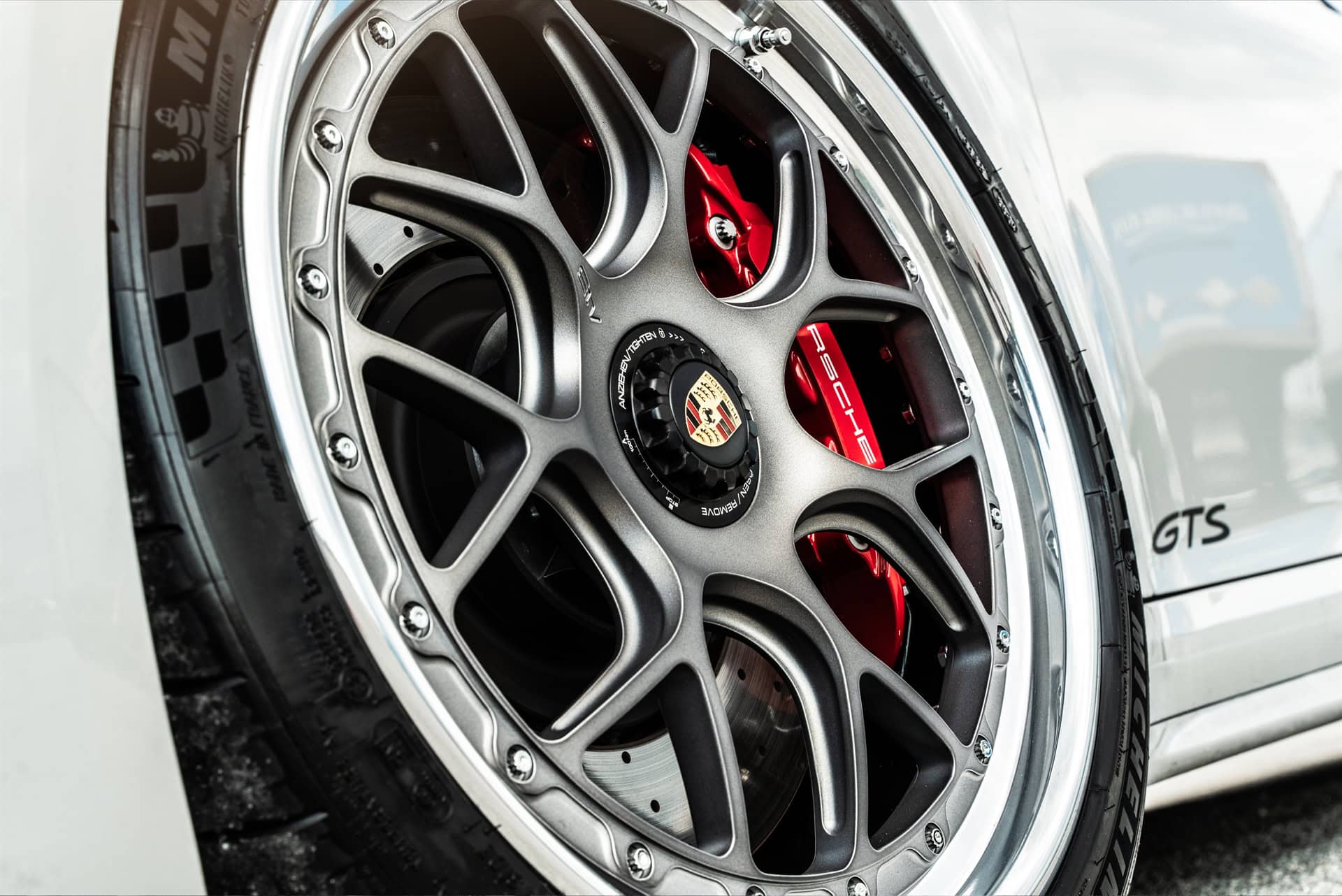 AL13 C007R | Porsche 992 GTS