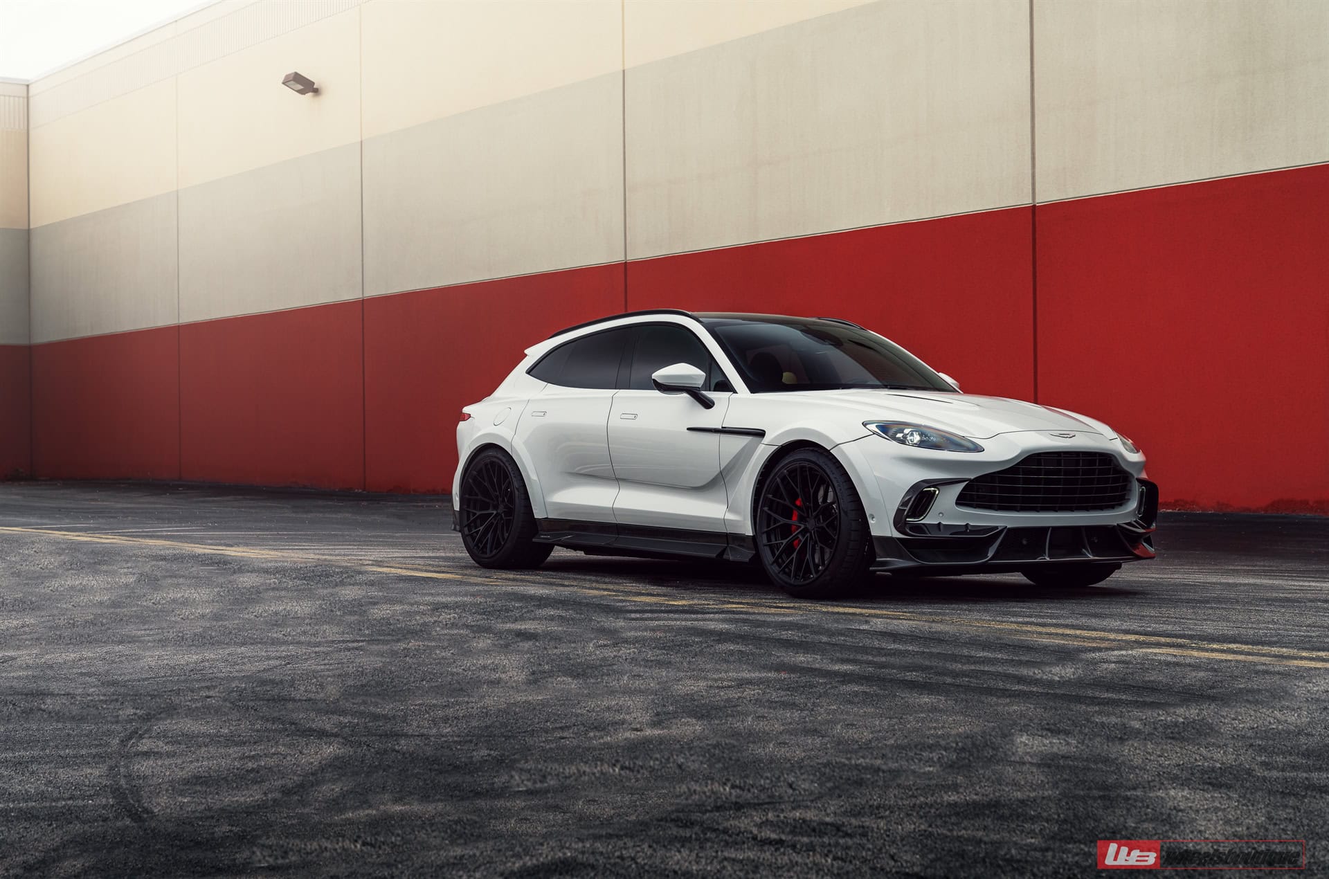 ANRKY AN20 | Aston Martin DBX