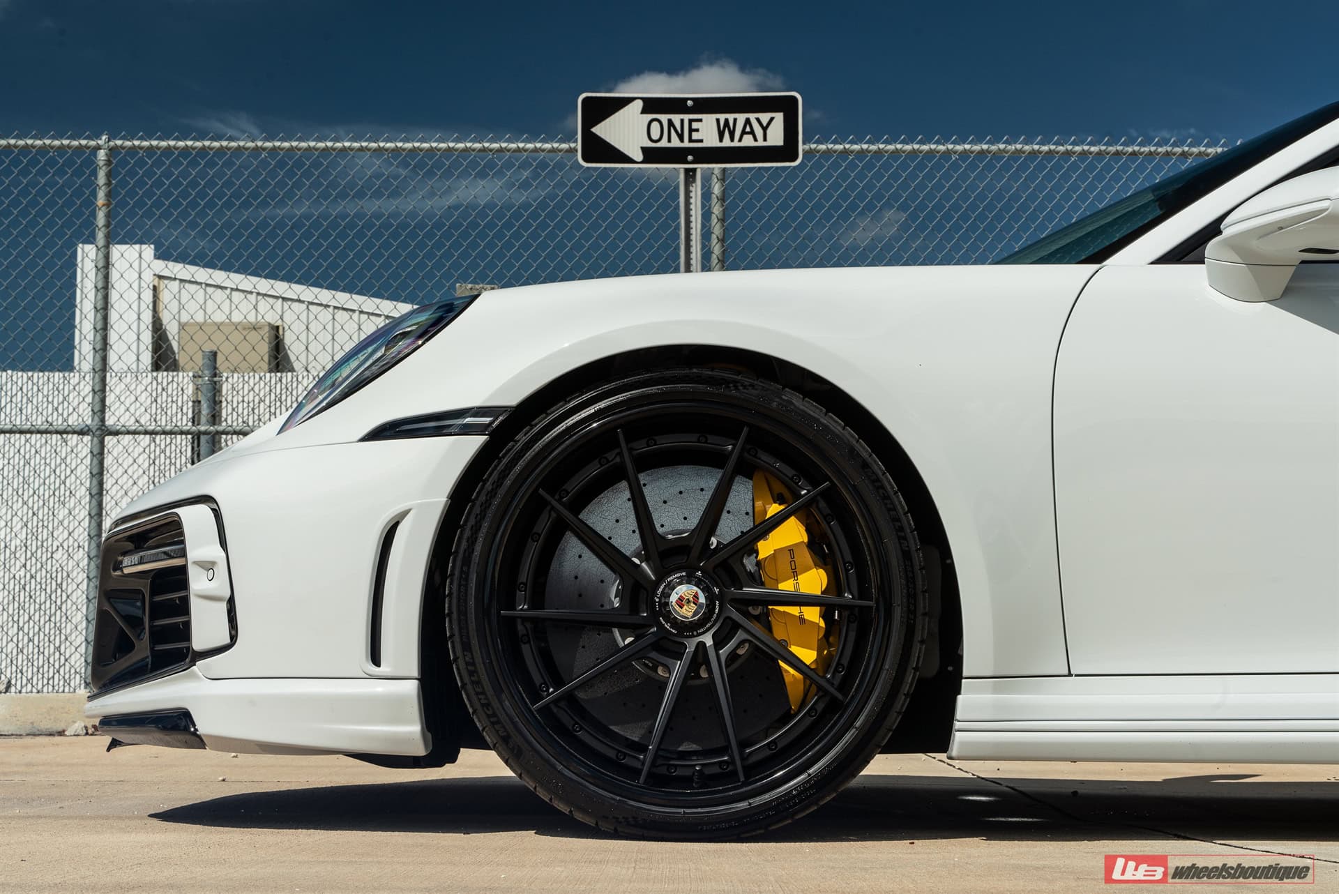 ANRKY AN33 Satin black center | Porsche 992 Turbo S