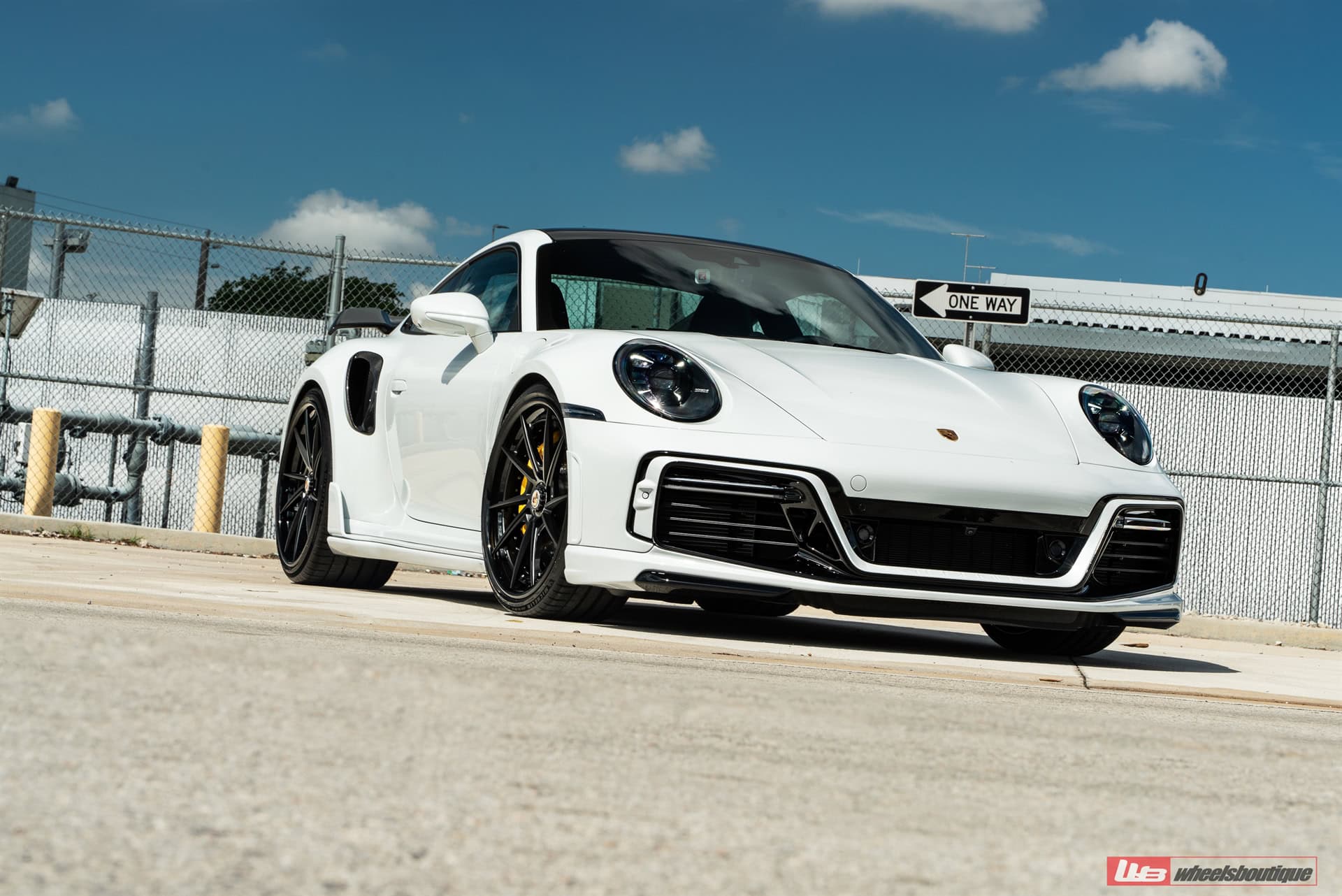 ANRKY AN33 Satin black center | Porsche 992 Turbo S