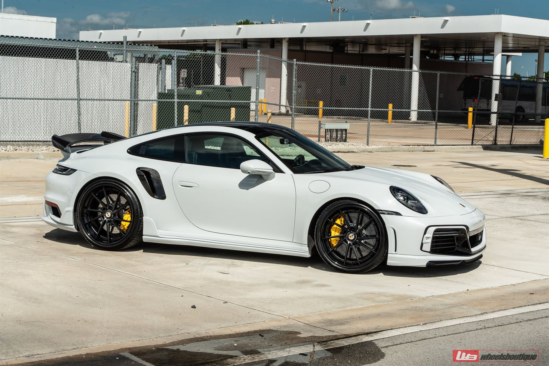 ANRKY AN33 Satin black center | Porsche 992 Turbo S