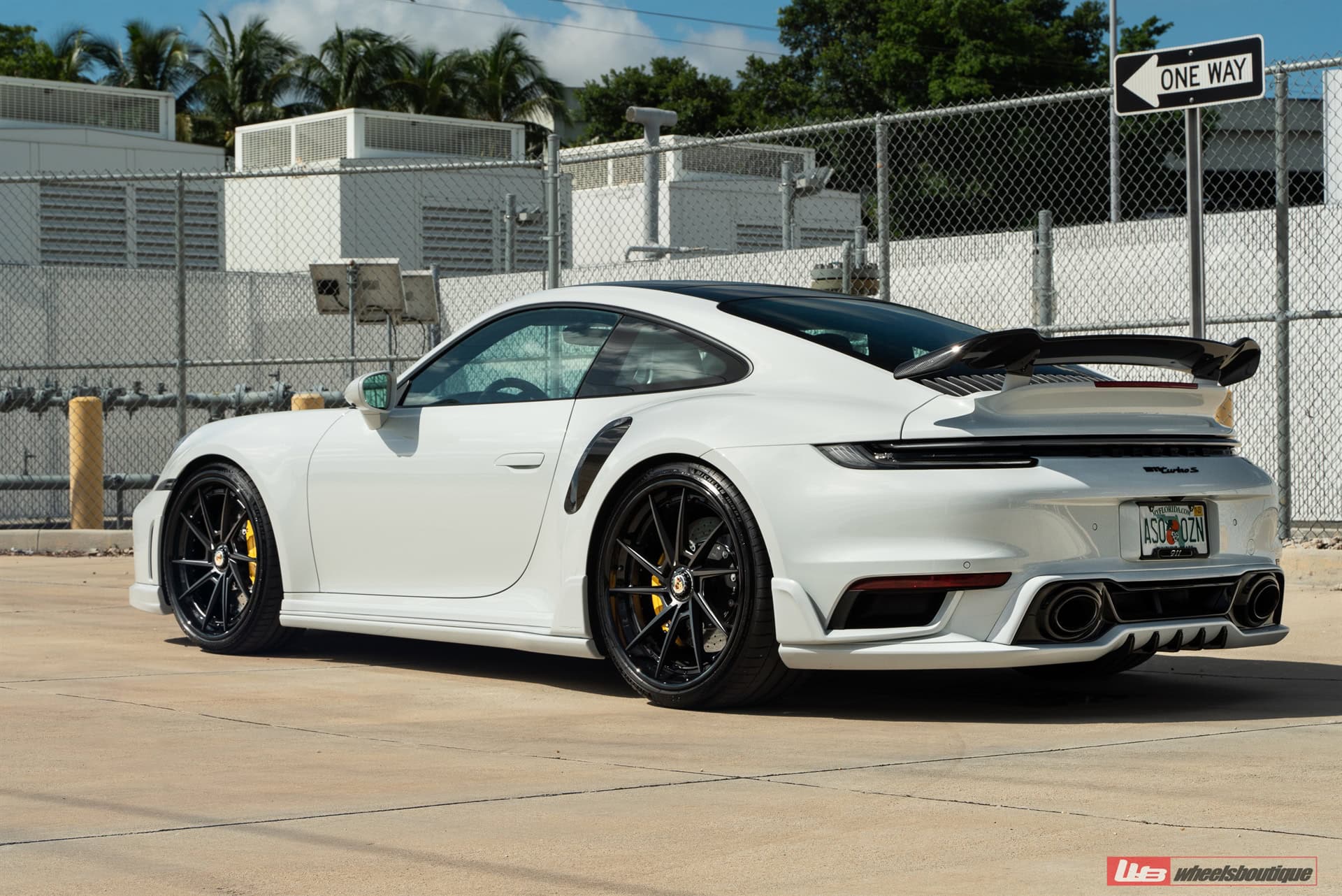 Photo 31 of ANRKY AN33 Satin black center | Porsche 992 Turbo S