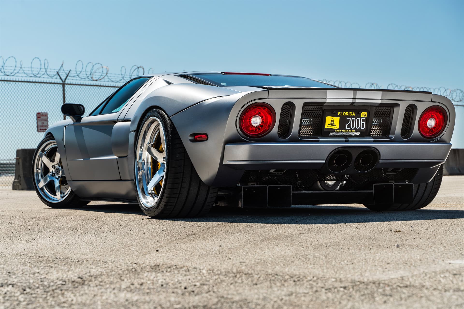 Ford GT MKI | on HRE RS105 | Full Polished