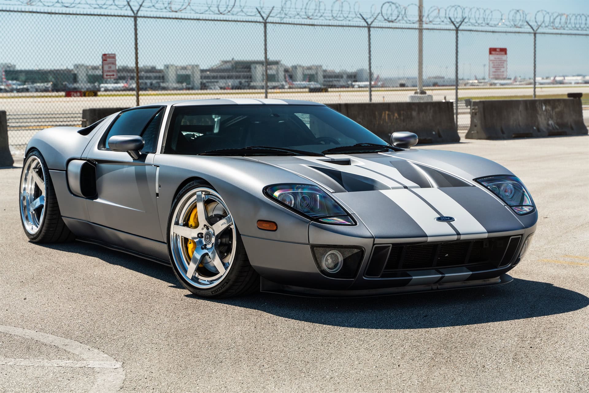 Ford GT MKI | on HRE RS105 | Full Polished