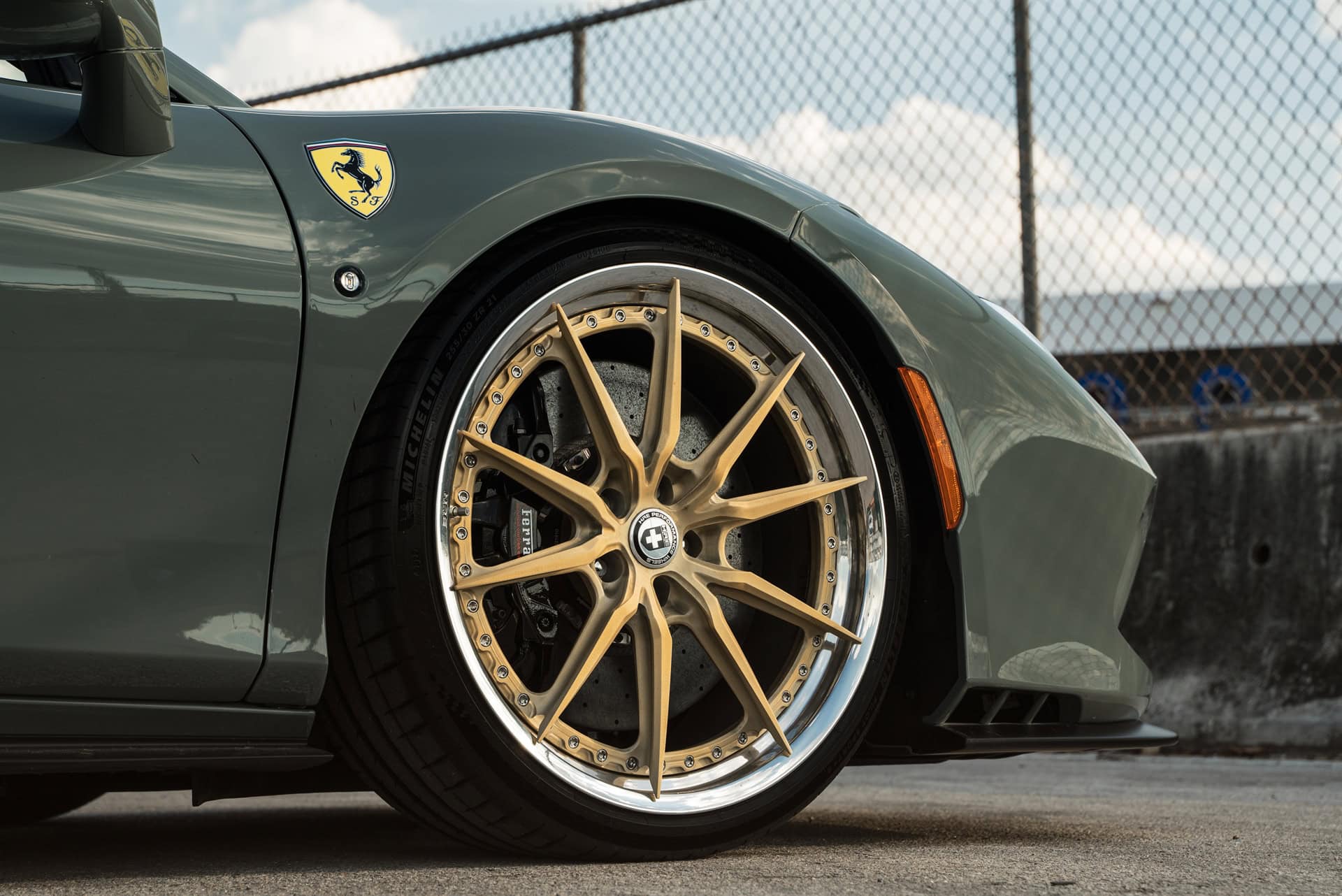Ferrari F8 Spider | Grigio Medio | HRE S104SC Wheels | Frozen Champagne