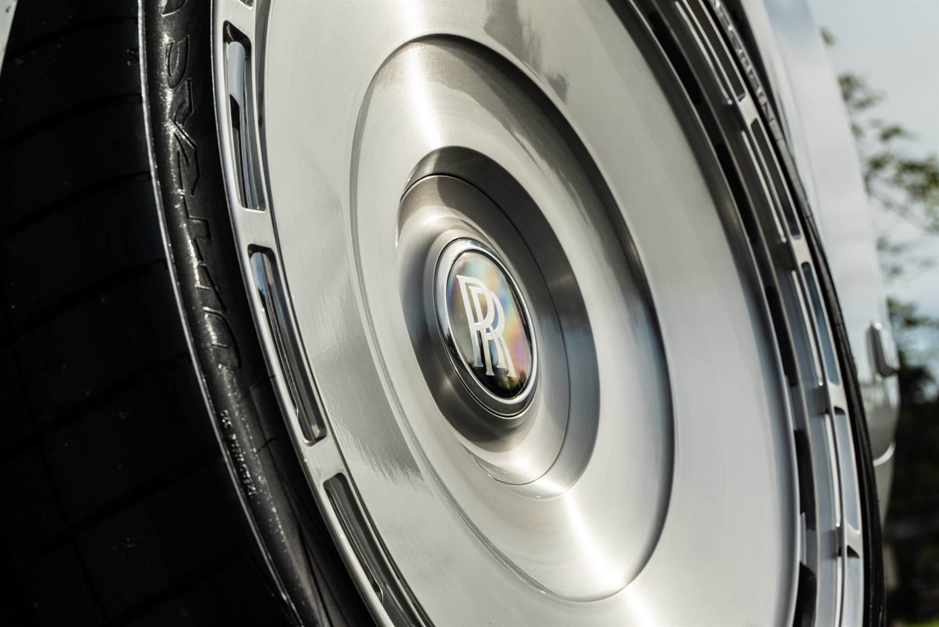 Photo 22 of Rolls-Royce Phantom II | English White | Novitec SP3 Wheels | Brushed Clear