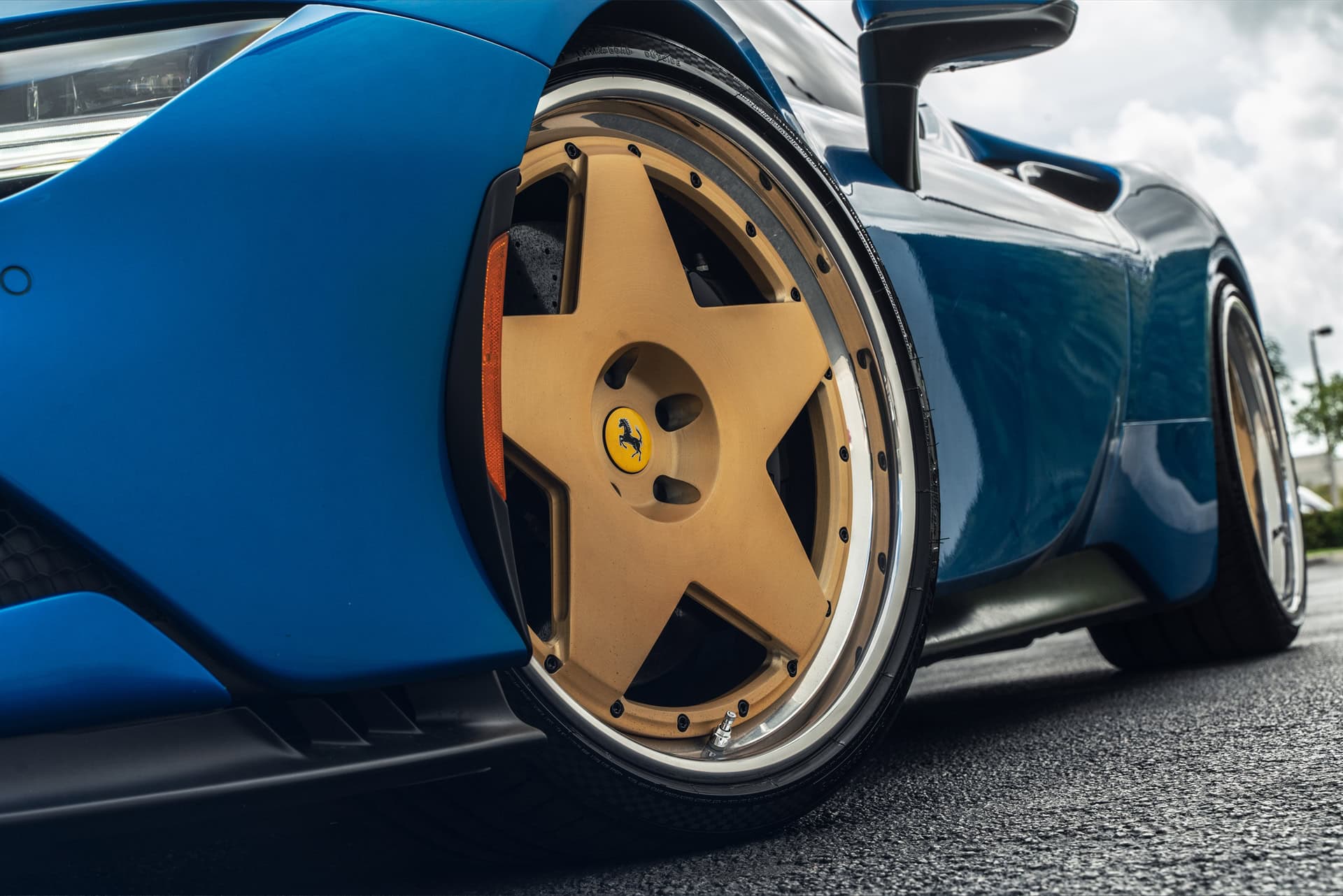 Photo 21 of 1886 wheels  S008 | Ferrari SF90 Blu Corse