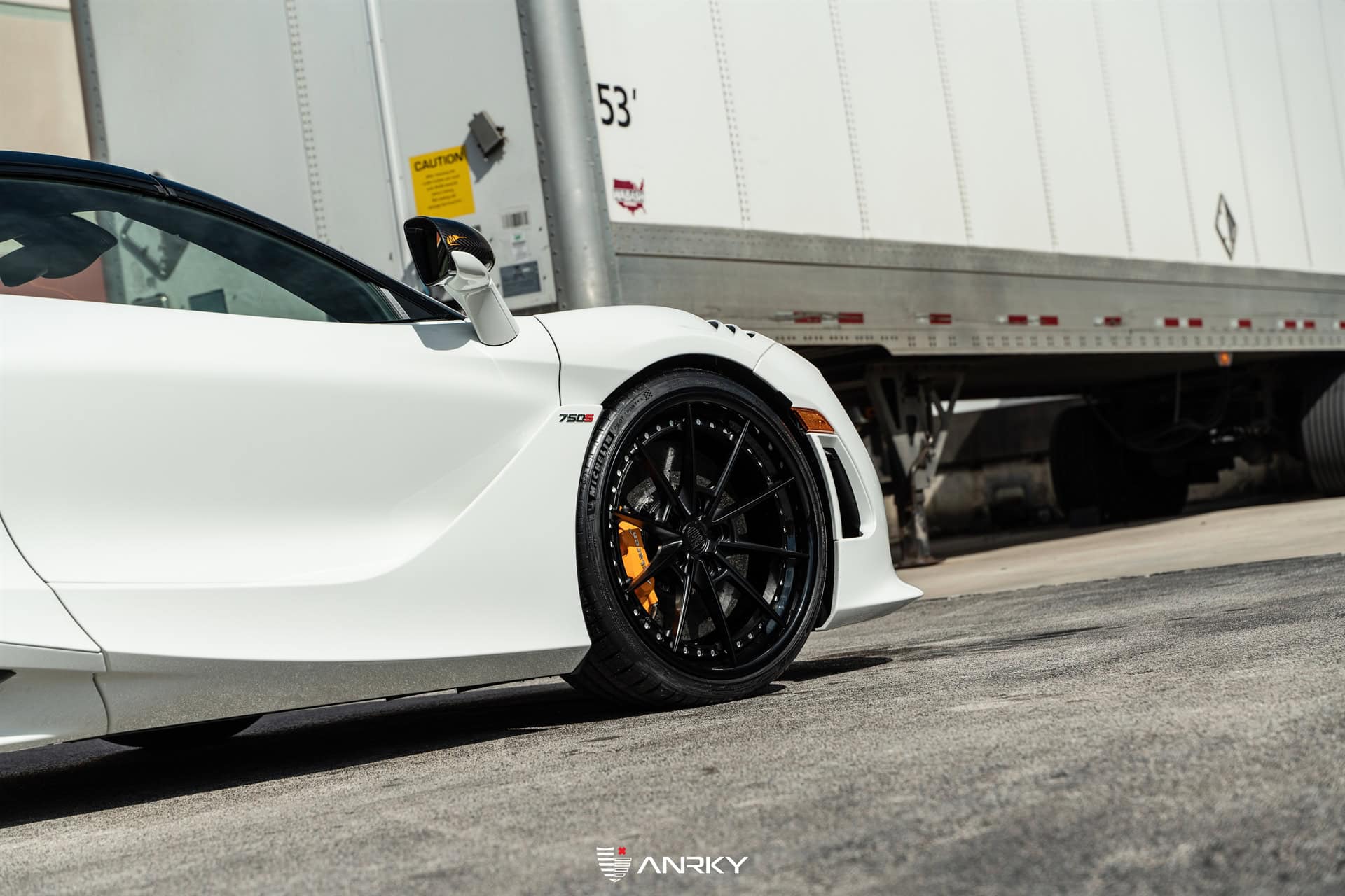 McLaren 750s – AN38 SeriesTHREE