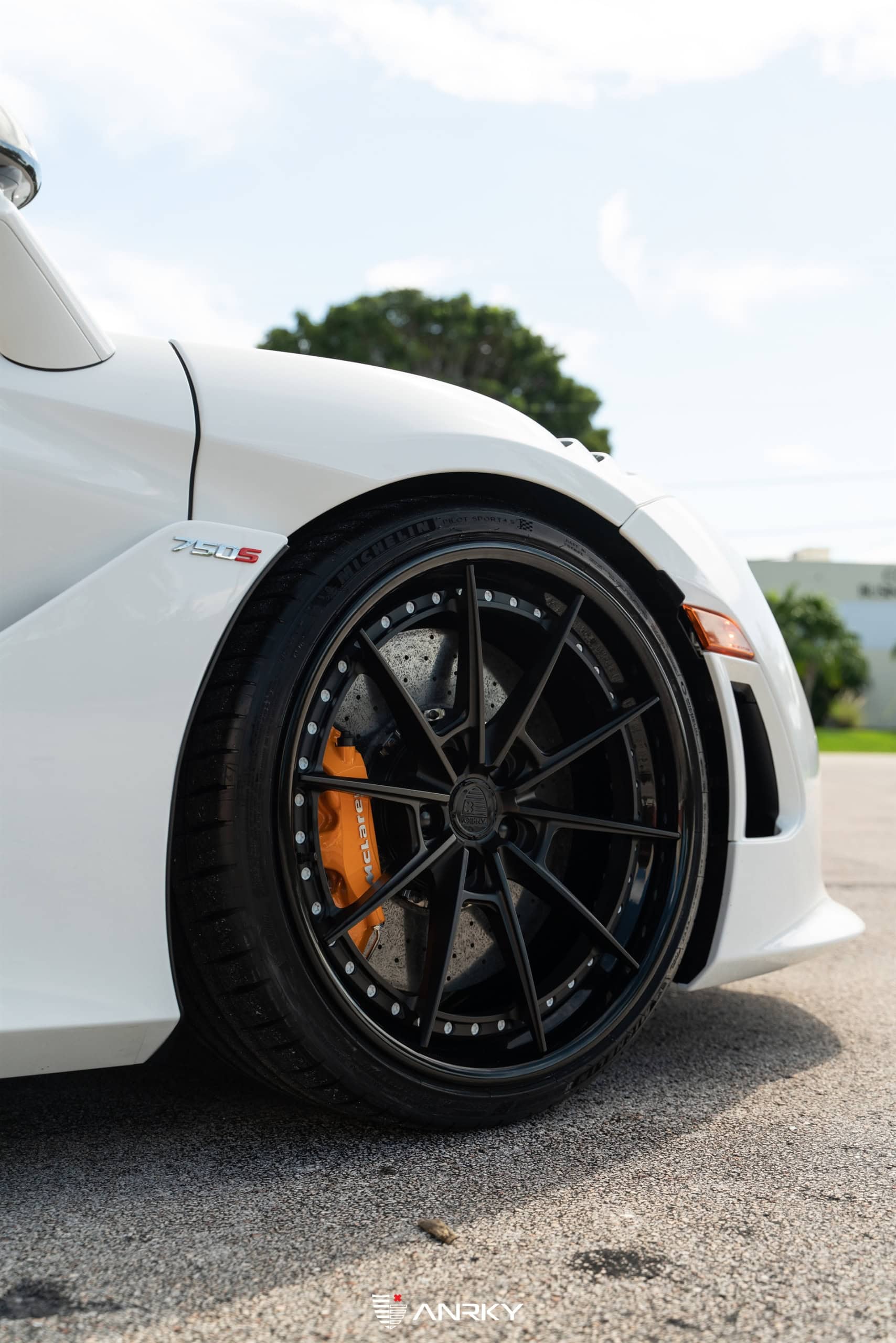 McLaren 750s – AN38 SeriesTHREE
