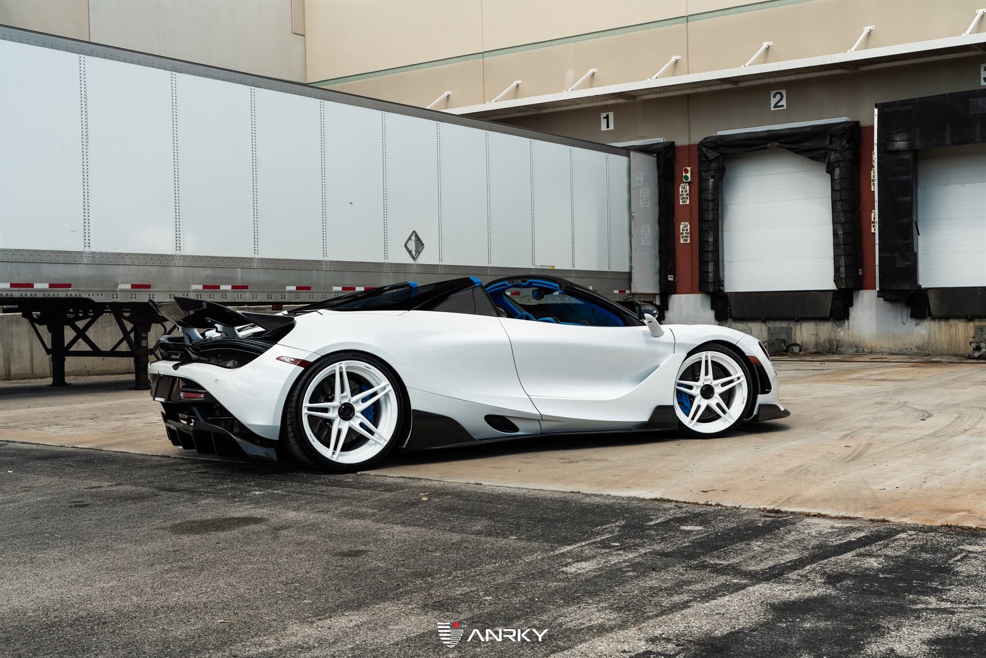 Photo 21 of McLaren 720S Spider – AN27 SeriesTWO