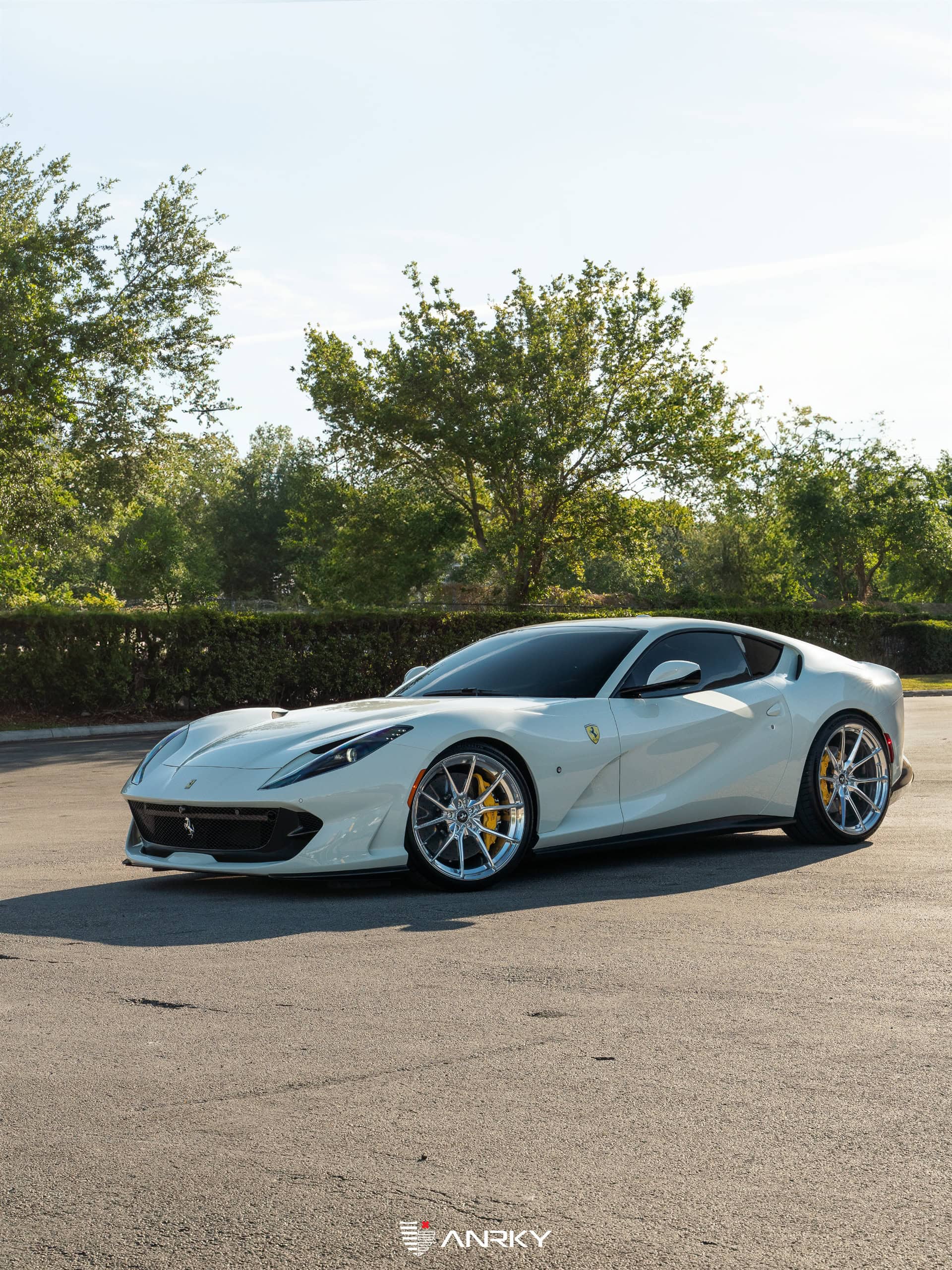 Ferrari 812 Superfast – AN12 SeriesONE