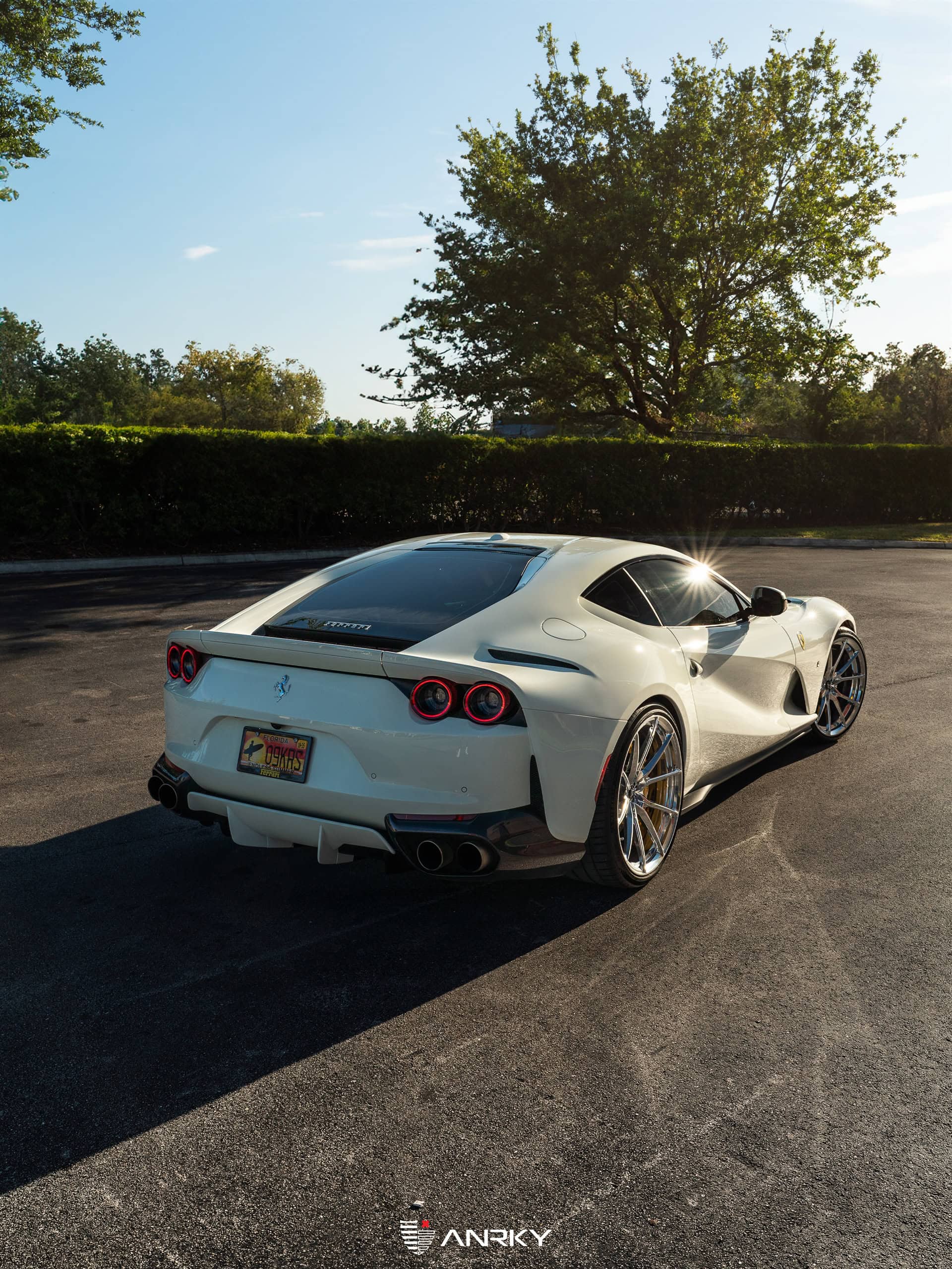 Ferrari 812 Superfast – AN12 SeriesONE
