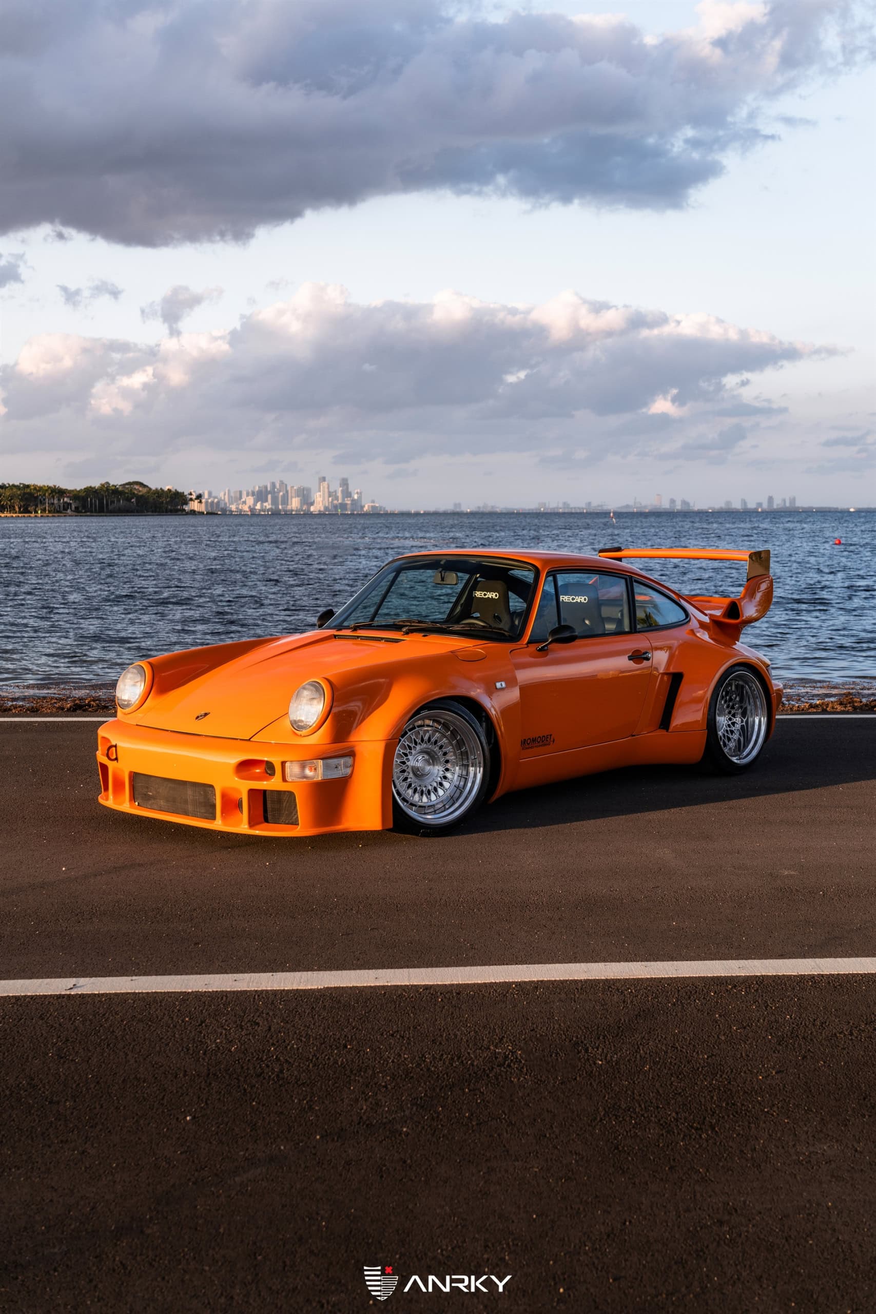 Photo 30 of Sunburst USA 964 Porsche 911 – RETROSeries Classic – RS7+Aerosport