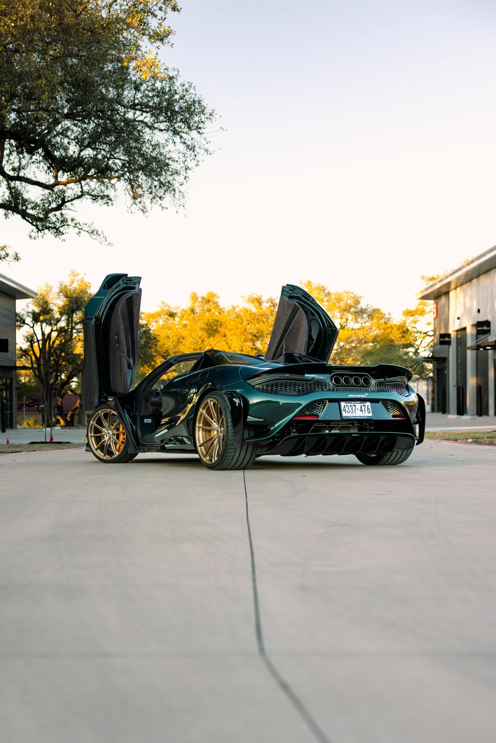 Mclaren 765 LT Spider | on HRE P104SC | Brushed Champagne