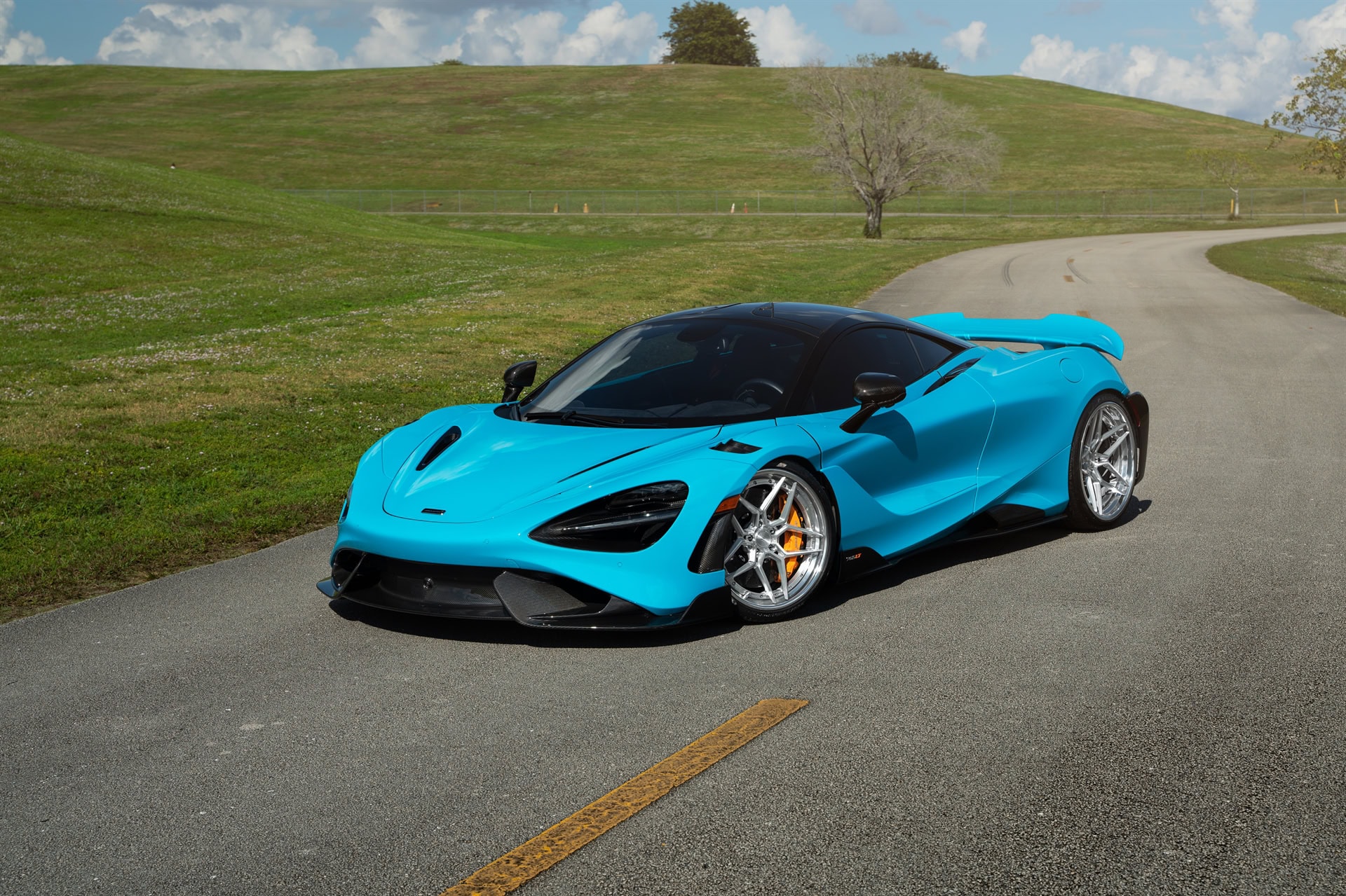 AL13 DT002 | McLaren 765LT