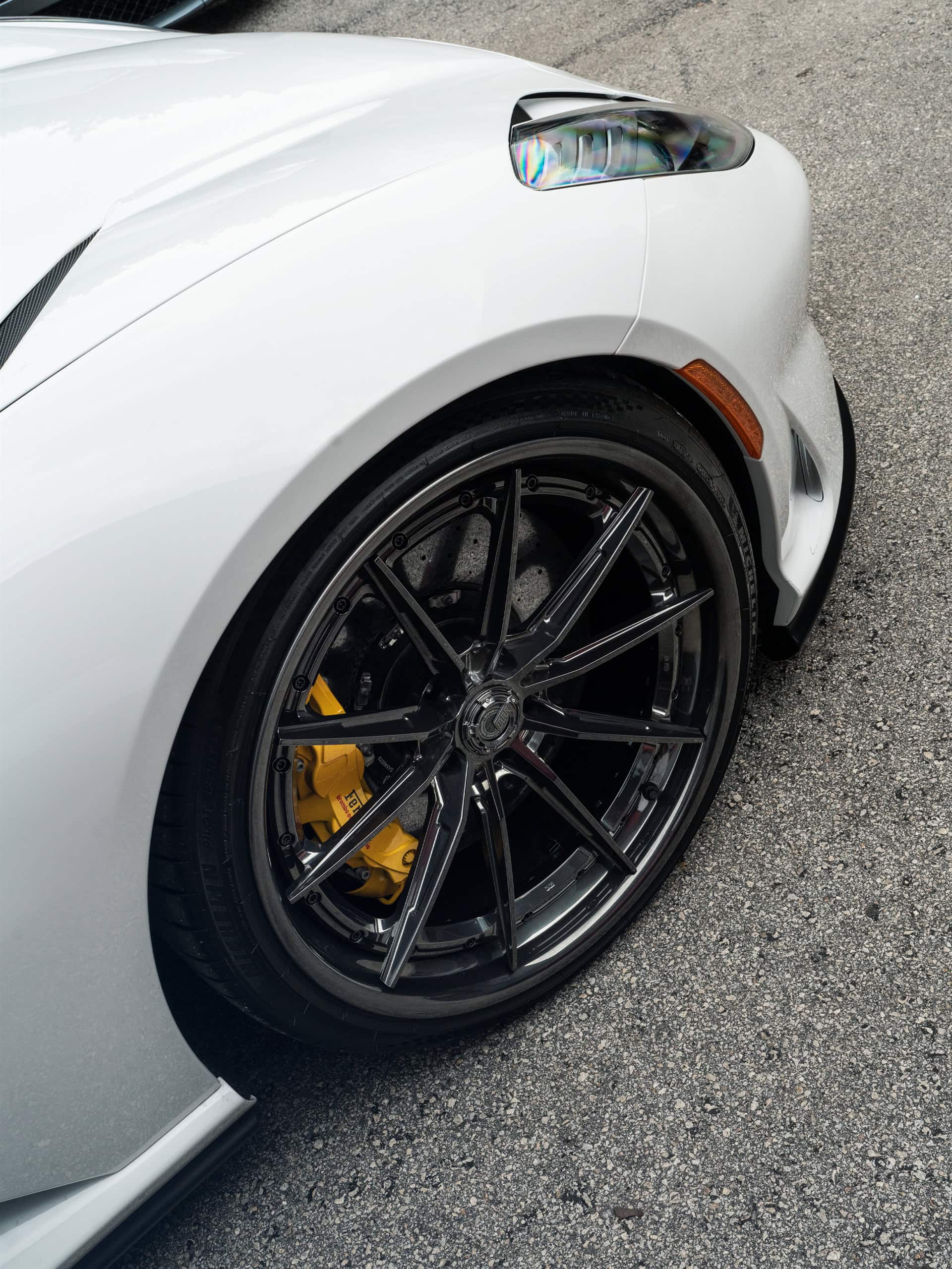 Ferrari 812 GTS on Ferrari 812 GTS | Bianco Avus | on 1886 G-010 | Polished Smoke